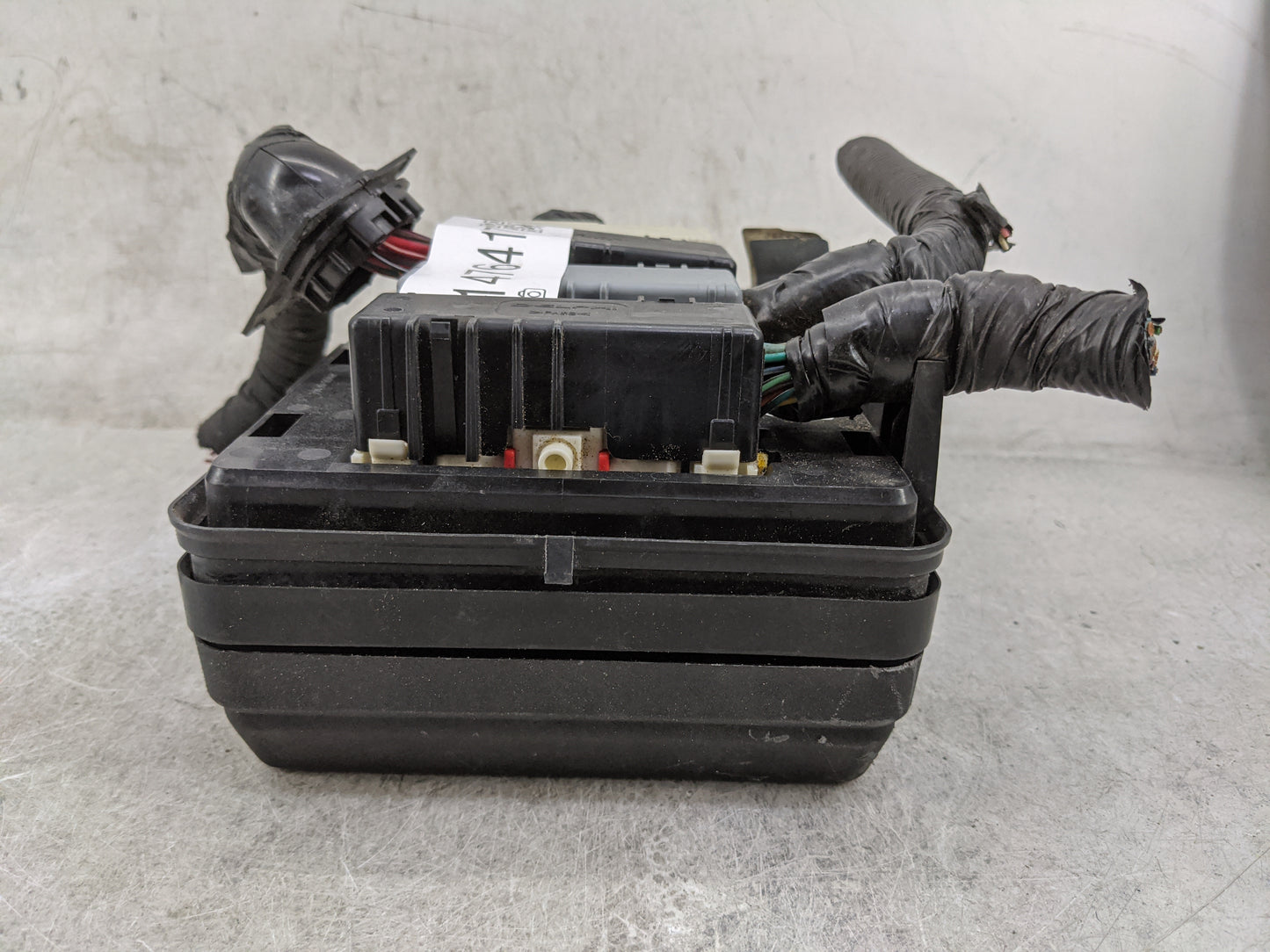 2012-2016 Chevrolet Impala Fusebox Fuse Box Panel Relay Module Fits Fits 2012 2013 2014 2015 2016 OEM Used Auto Parts - Oemu