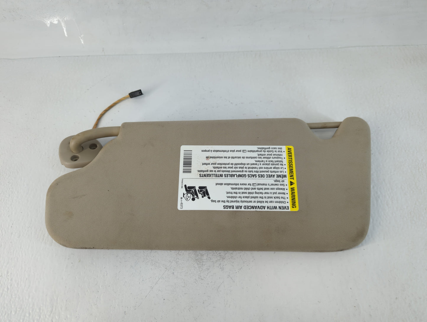 2006-2016 Chevrolet Impala Sun Visor Shade Replacement Passenger Right Mirror Fits OEM Used Auto Parts - Oemusedautoparts1.c