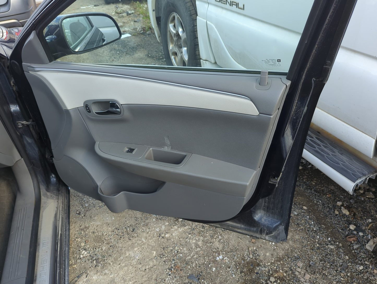 2012 Chevrolet Malibu Front Right Passenger Interior Door Panel Trim - Oemusedautoparts1.com