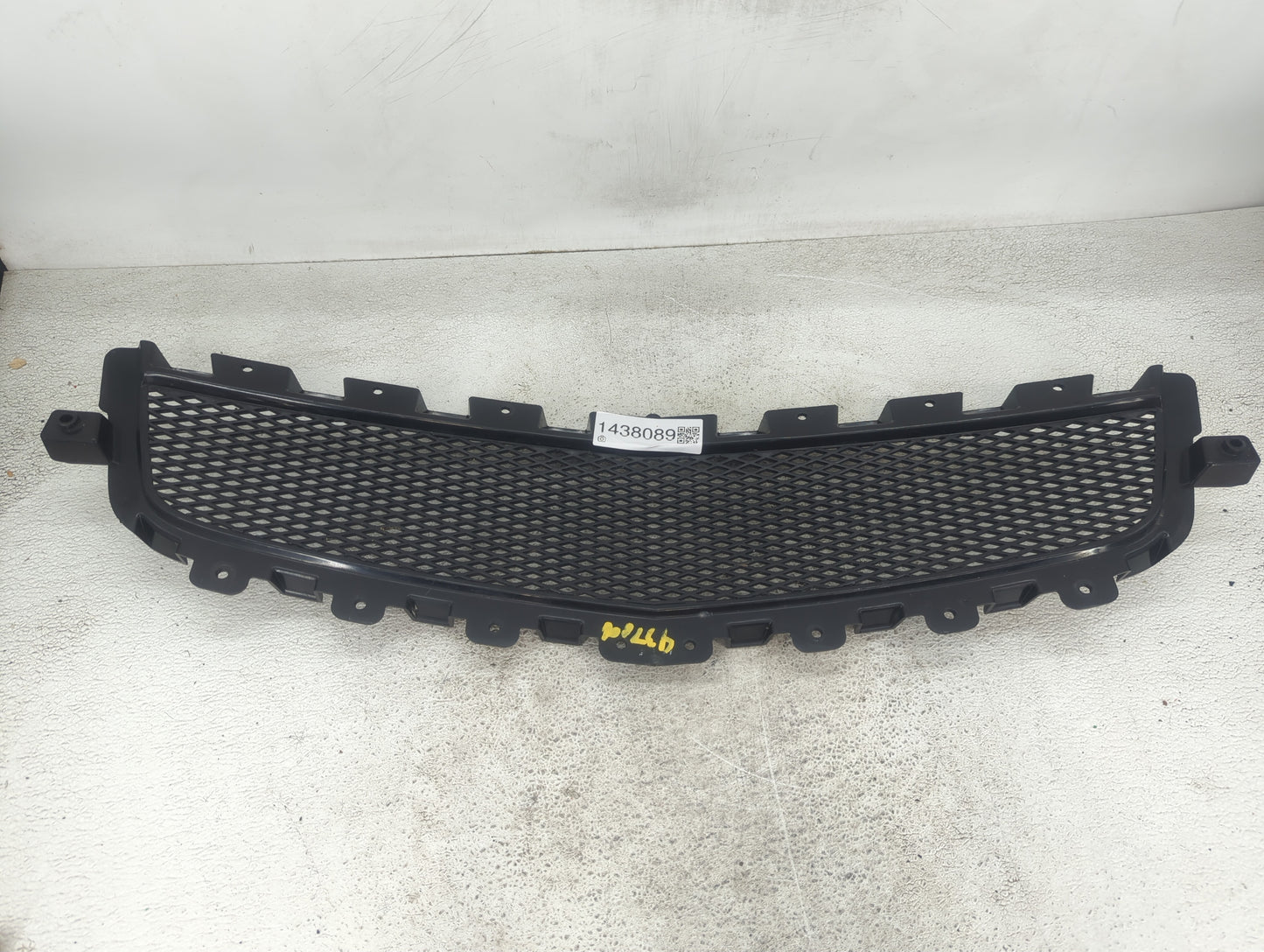 2008-2012 Chevrolet Malibu Front Grille Bumper Not Included - Oemusedautoparts1.com