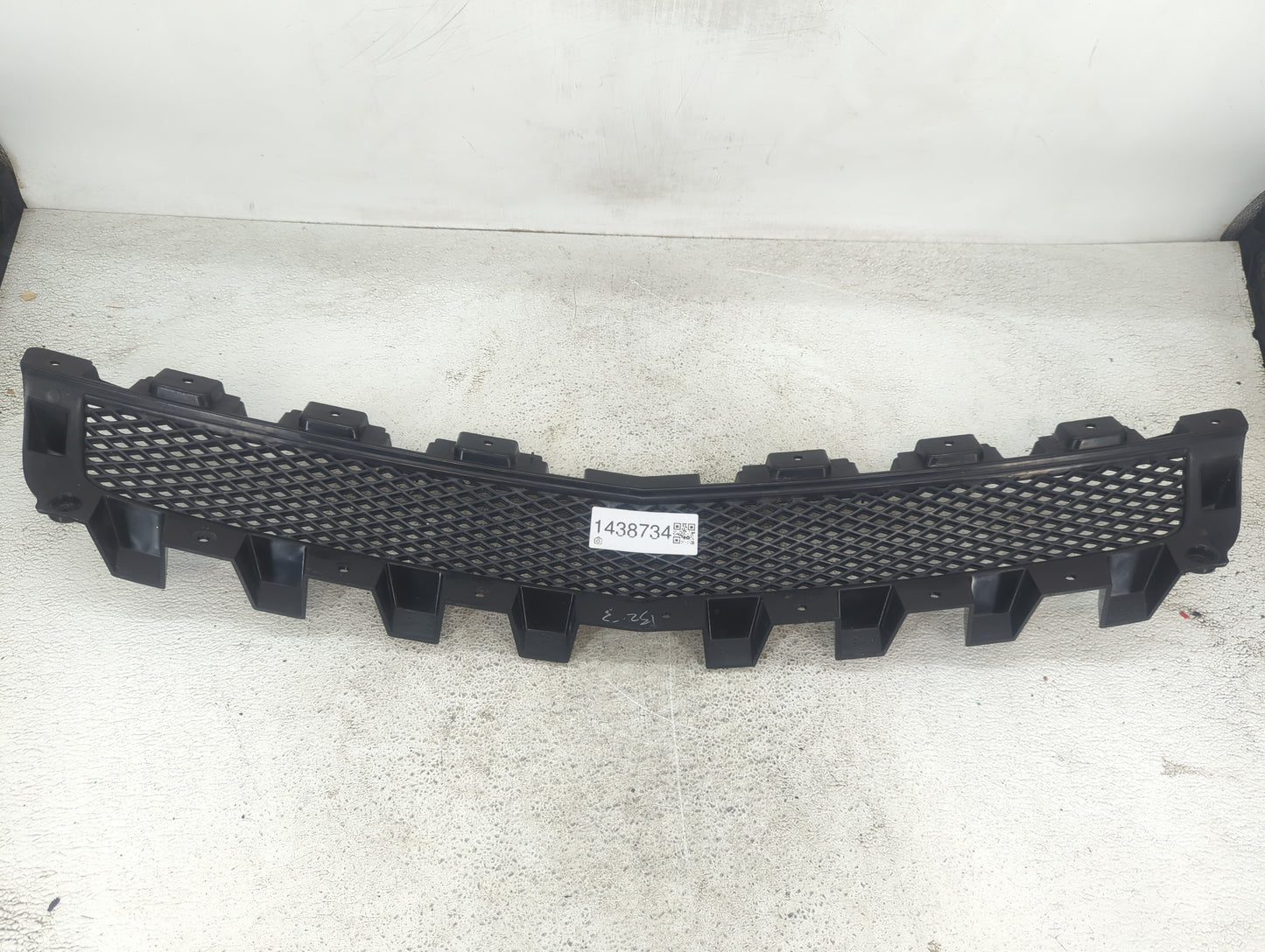 2008-2012 Chevrolet Malibu Front Grille Bumper Not Included - Oemusedautoparts1.com
