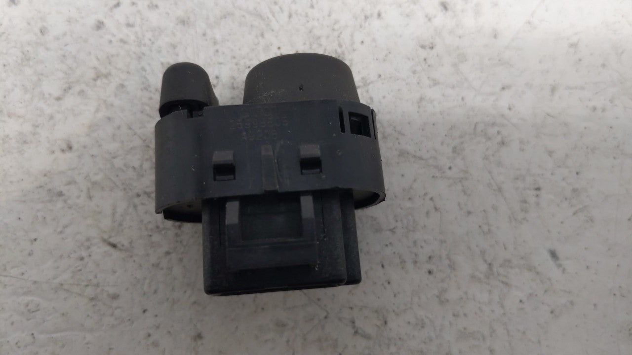 2010-2012 Chevrolet Malibu Master Power Window Switch Replacement Driver Side Left P/N:15902664 20952783 Fits Fits 2010 2011