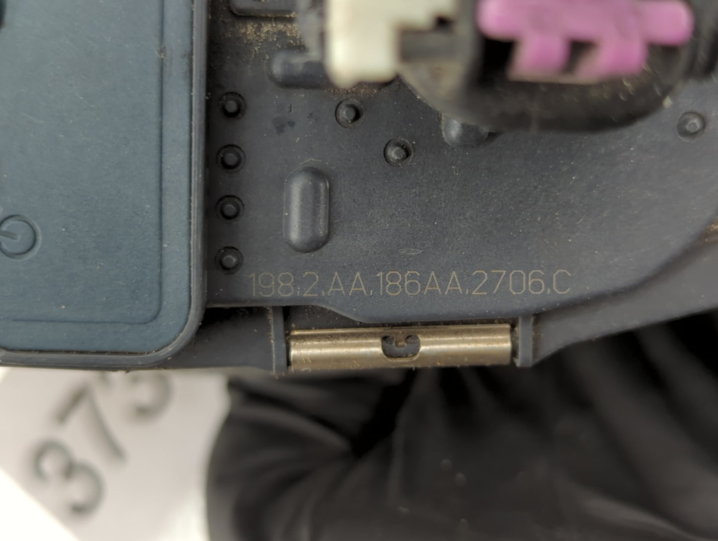 2008-2012 Chevrolet Malibu Throttle Body P/N:9B4G-9F991-A 668AA, 186AA Fits Fits 2007 2008 2009 2010 2011 2012 OEM Used Auto