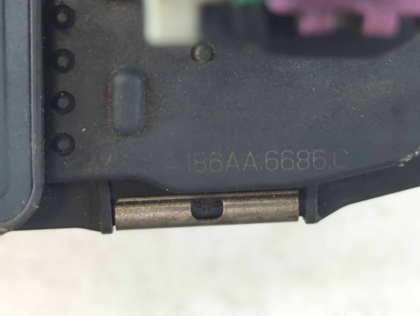 2008-2012 Chevrolet Malibu Throttle Body P/N:186AA 6686 C Fits Fits 2007 2008 2009 2010 2011 2012 OEM Used Auto Parts - Oemu