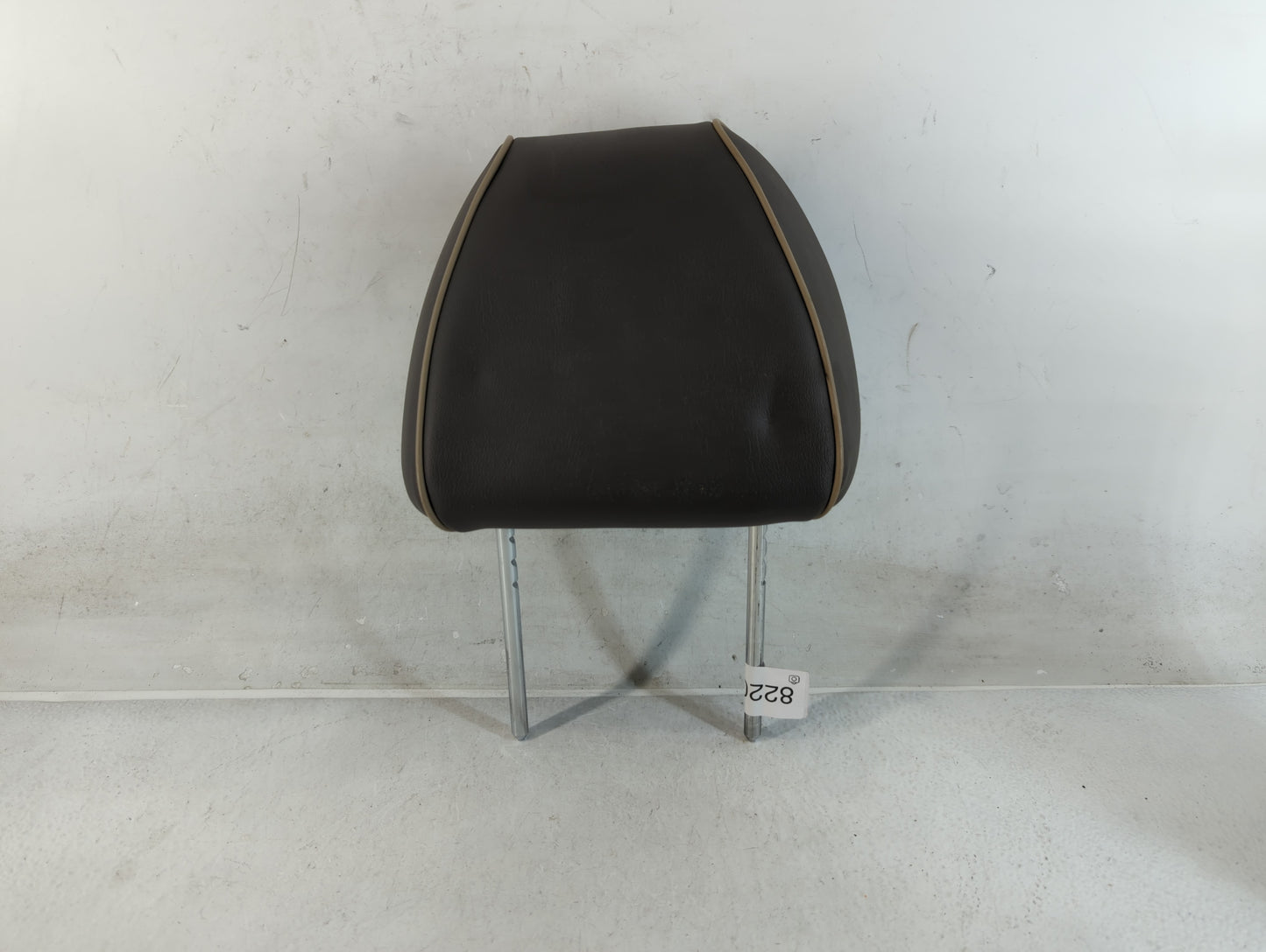 2011-2012 Chevrolet Malibu Headrest Head Rest Front Driver Passenger Seat Fits Fits 2011 2012 OEM Used Auto Parts - Oemuseda