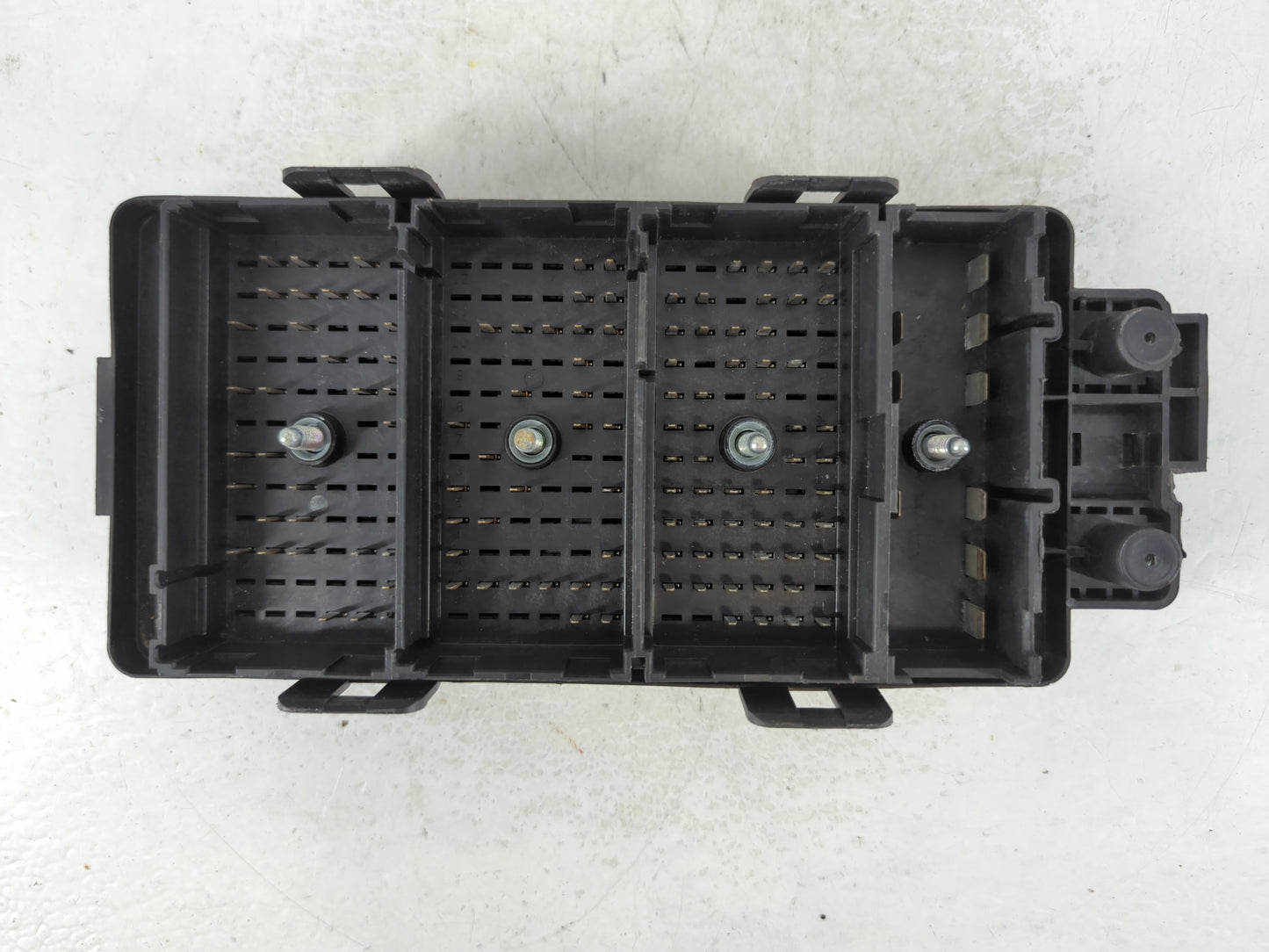 2012 Chevrolet Malibu Fusebox Fuse Box Panel Relay Module Fits OEM Used Auto Parts - Oemusedautoparts1.com
