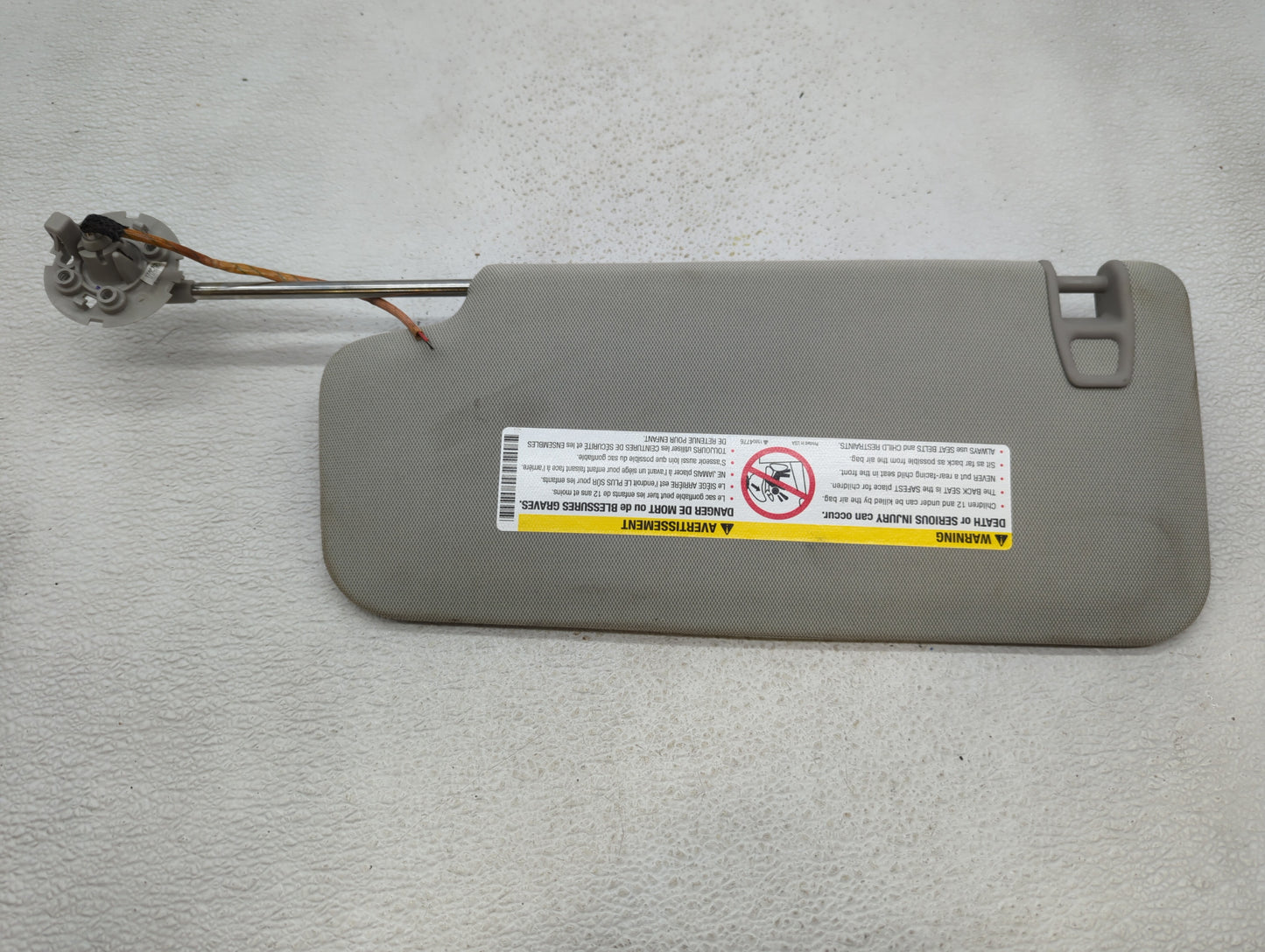 2012-2014 Chevrolet Orlando Sun Visor Shade Replacement Passenger Right Mirror Fits Fits 2012 2013 2014 OEM Used Auto Parts