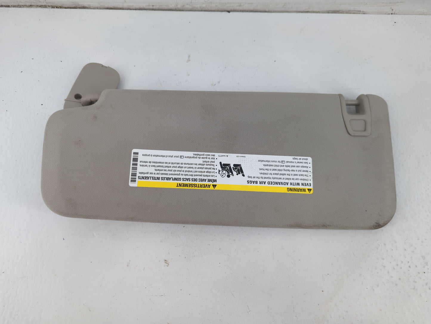 2007-2013 Chevrolet Silverado 1500 Sun Visor Shade Replacement Passenger Right Mirror Fits OEM Used Auto Parts - Oemusedauto