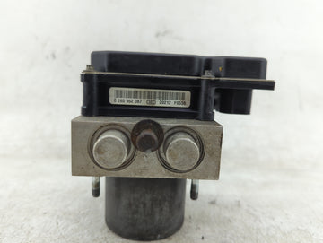 2009-2013 Chevrolet Silverado 1500 Anti-Lock Brake ABS Pump Module Actuator OEM P/N:0 265 952 087 Fits OEM Used Auto Parts