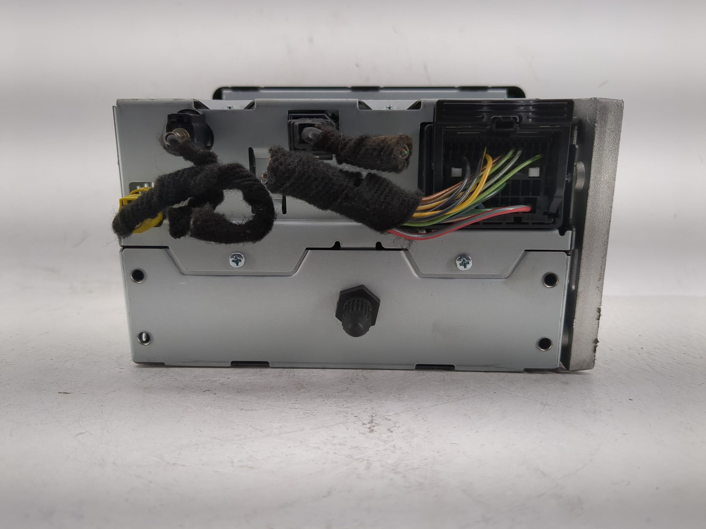 2012 Chevrolet Sonic Radio AM FM Cd Player Receiver Replacement P/N:95179057 Fits OEM Used Auto Parts - Oemusedautoparts1.co