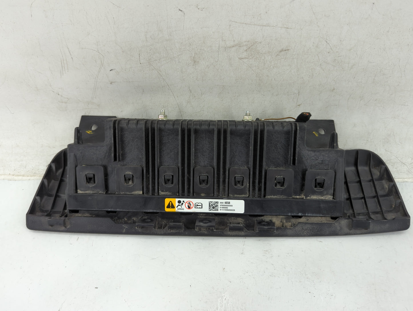 2012-2019 Chevrolet Sonic Air Bag Passenger Right Knee OEM P/N:95934658 Fits Fits 2012 2013 2014 2015 2016 2017 2018 2019 OE