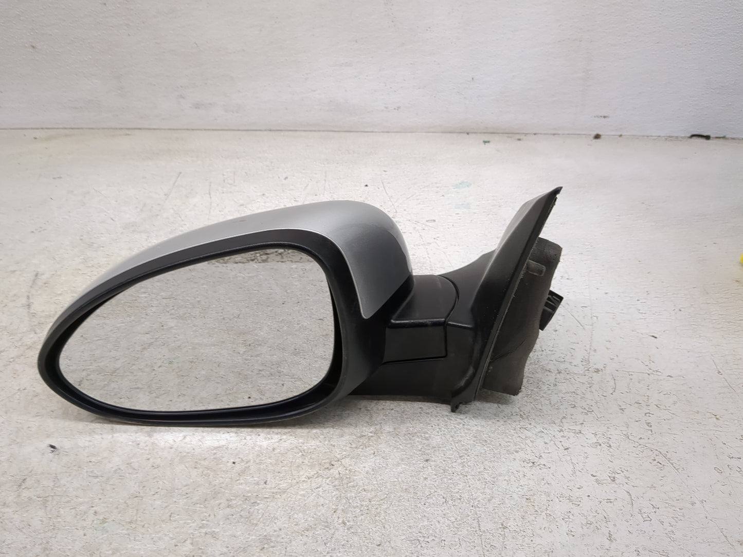 2012-2019 Chevrolet Sonic Driver Side View Mirror - Left Door Mirror OEM Used - Oemusedautoparts1.com