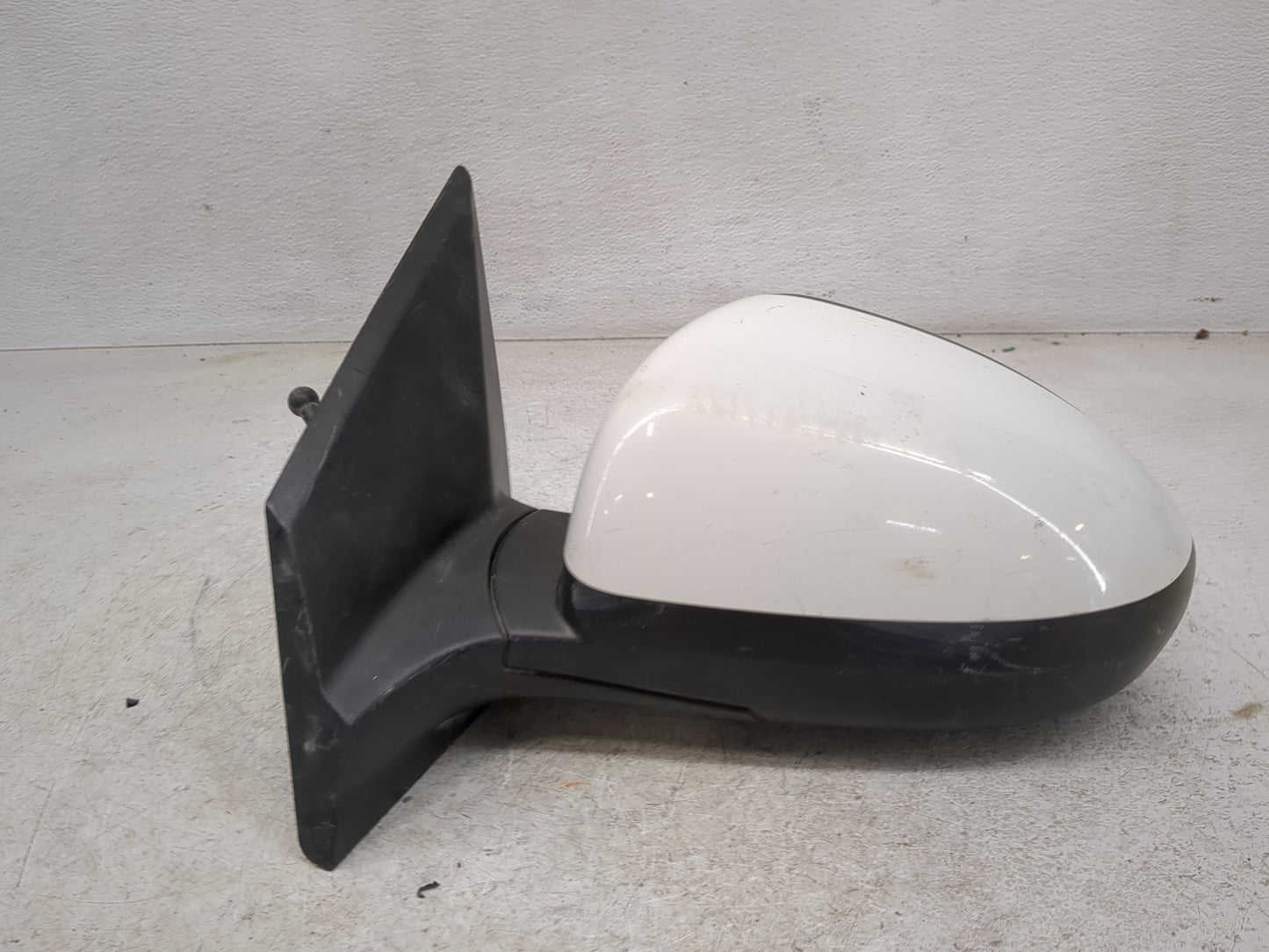 2012-2019 Chevrolet Sonic Driver Side View Mirror - Left Door Mirror OEM Used - Oemusedautoparts1.com