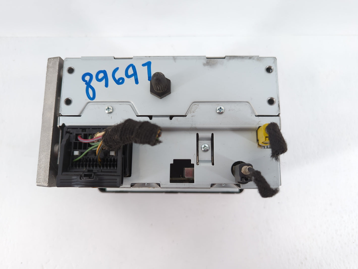2012 Chevrolet Sonic Radio AM FM Cd Player Receiver Replacement P/N:95179051 Fits OEM Used Auto Parts - Oemusedautoparts1.co