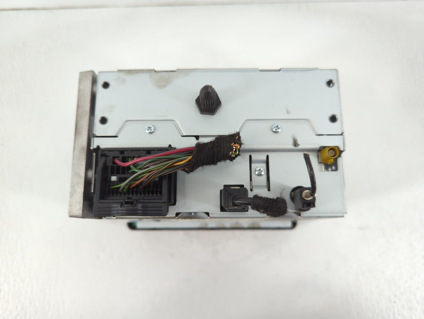 2012 Chevrolet Sonic Radio AM FM Cd Player Receiver Replacement P/N:95179057 Fits OEM Used Auto Parts - Oemusedautoparts1.co