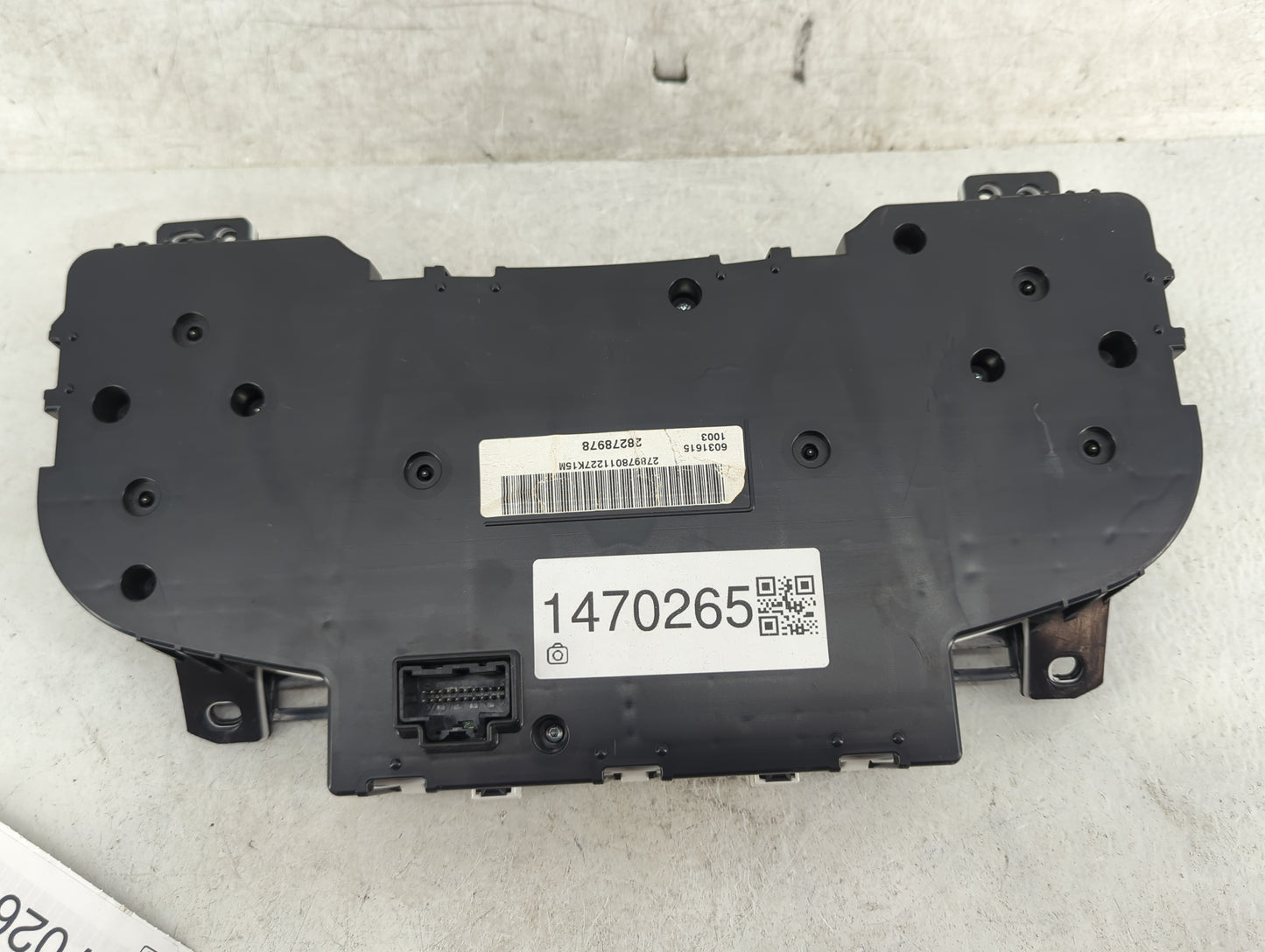 2009-2014 Chevrolet Tahoe Instrument Cluster Speedometer Gauges P/N:20956771 22897801122TK15M Miles:108K Fits OEM Used Auto