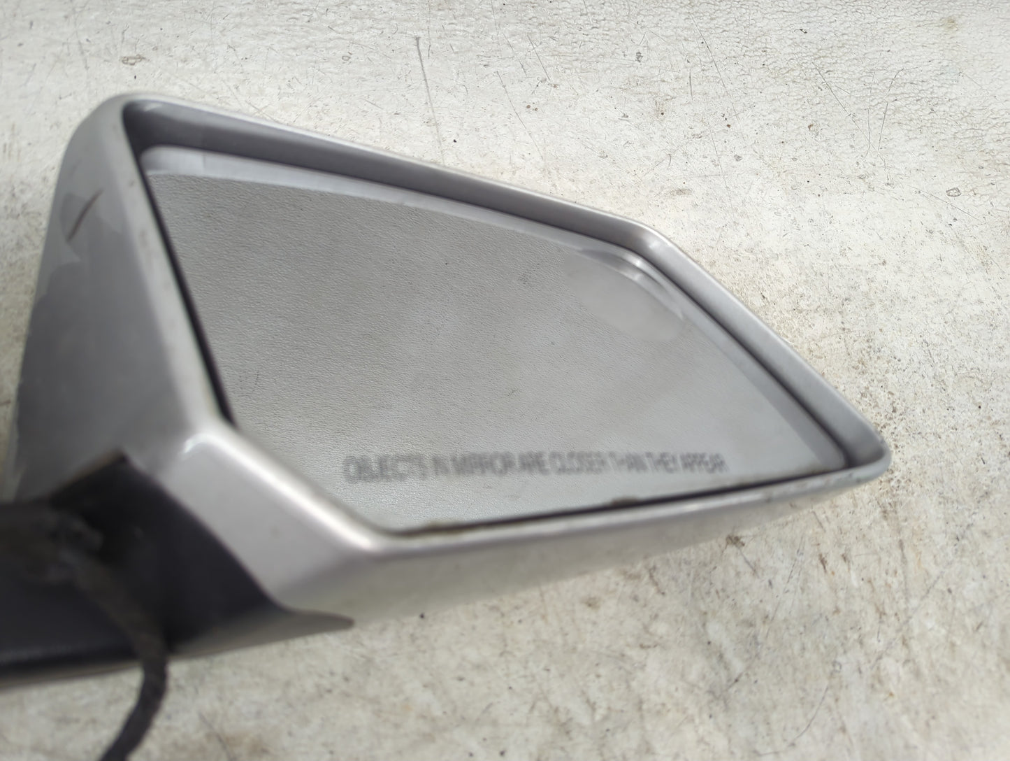 2012 Chevrolet Traverse Passenger Side View Mirror - Right Door Mirror OEM Used - Oemusedautoparts1.com