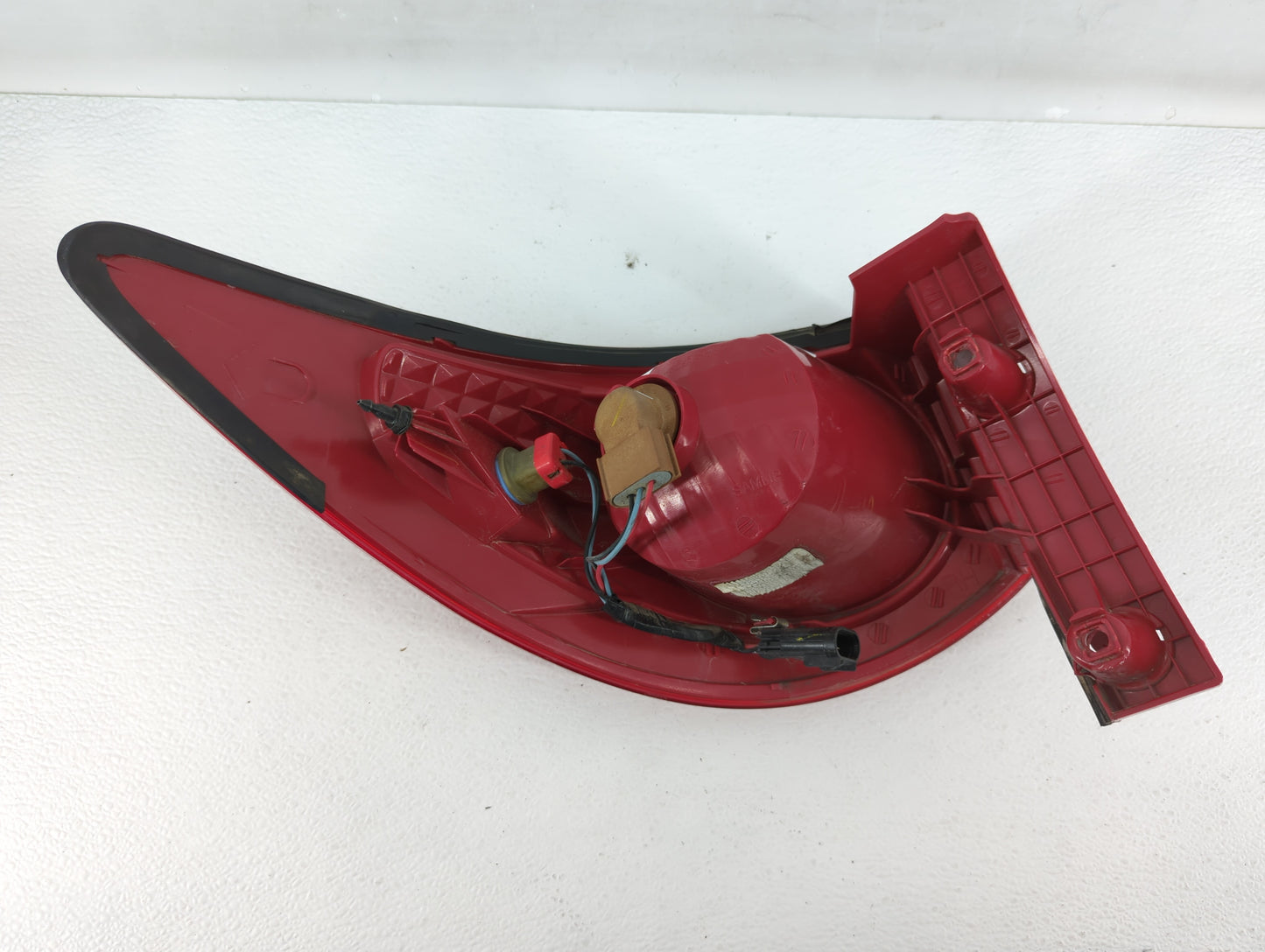 2012 Chevrolet Traverse Tail Light Assembly Passenger Right OEM P/N:34T372504 Fits OEM Used Auto Parts - Oemusedautoparts1.c