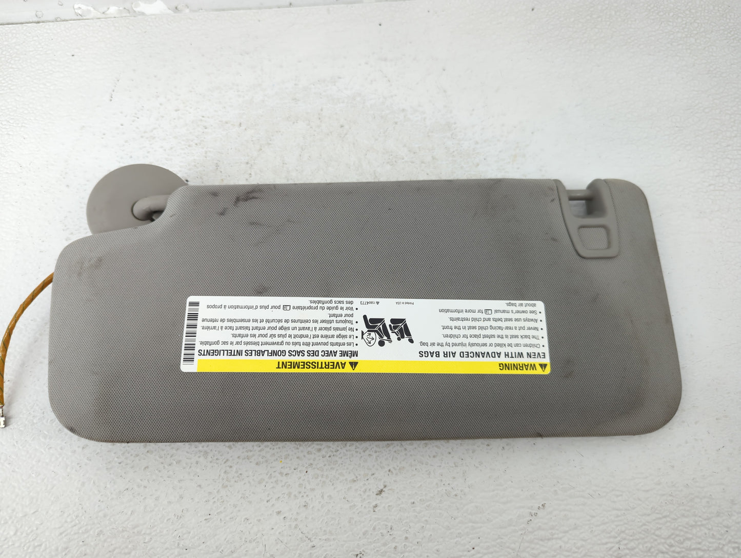 2012 Chevrolet Traverse Sun Visor Shade Replacement Driver Left Mirror Fits OEM Used Auto Parts - Oemusedautoparts1.com