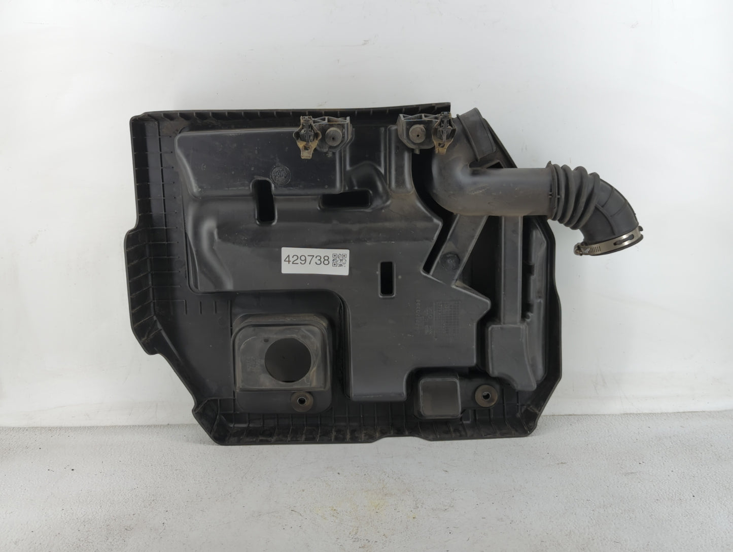 2012 Chevrolet Volt Engine Cover - Oemusedautoparts1.com