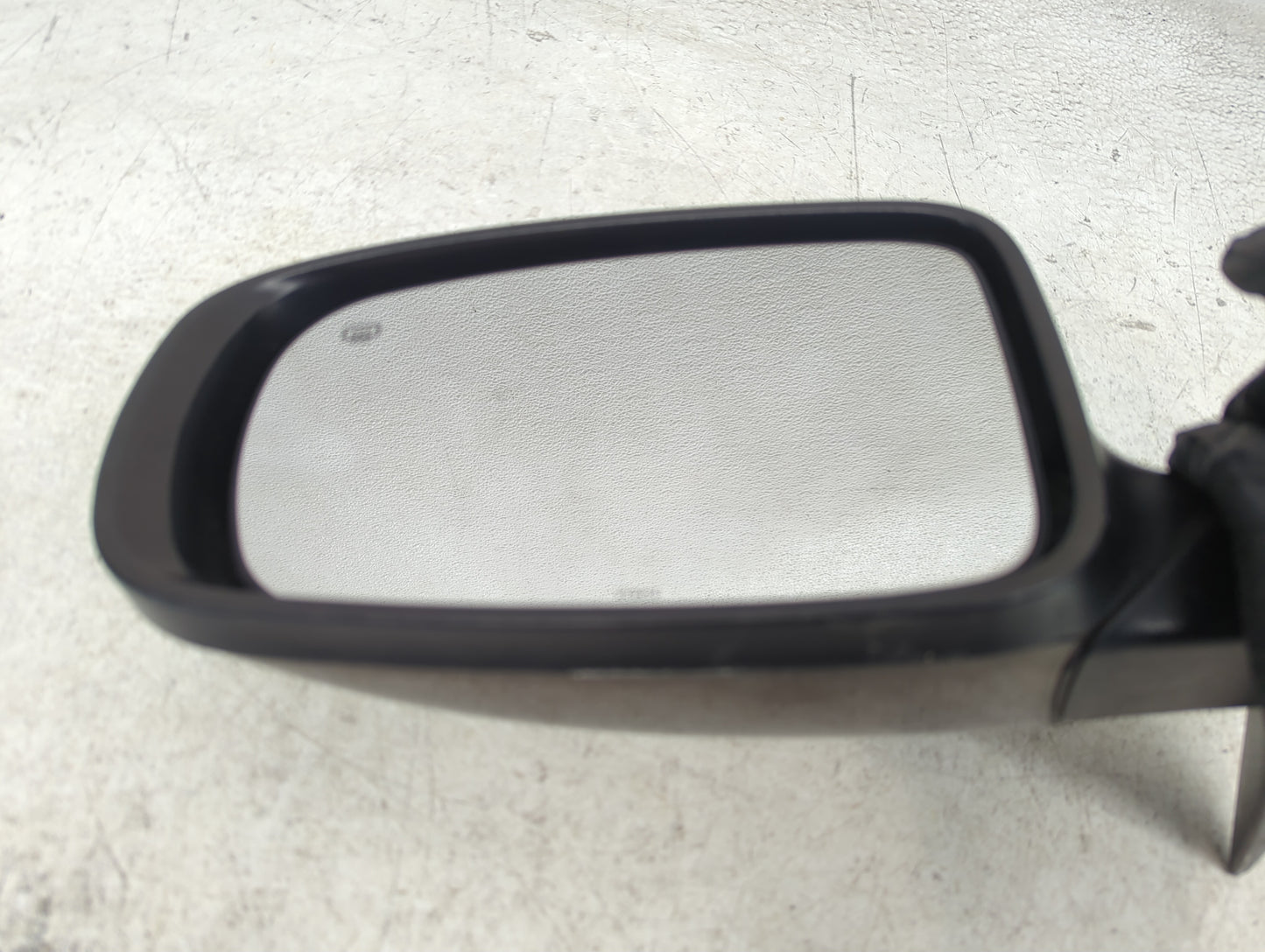 2011-2014 Chrysler 200 Driver Side View Mirror - Left Door Mirror OEM Used - Oemusedautoparts1.com