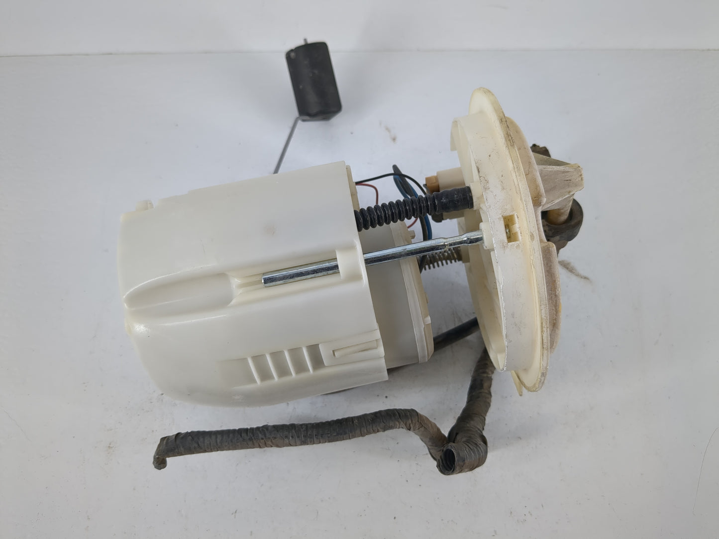 2011-2014 Chrysler 200 Electrical Gas Fuel Pump Assembly - Oemusedautoparts1.com