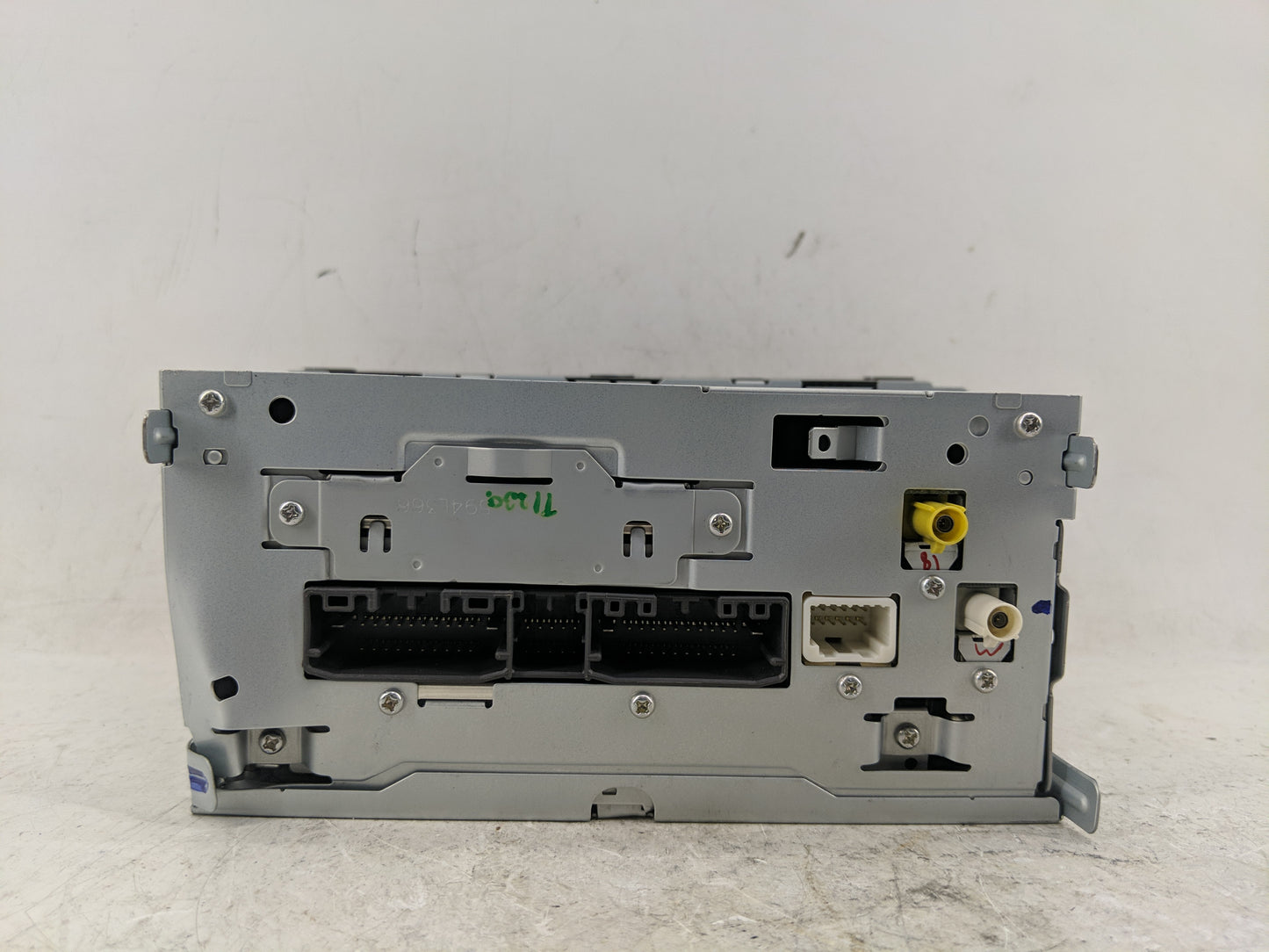 2012 Chrysler 200 Radio AM FM Cd Player Receiver Replacement P/N:P05091168AC T 00 AM 267 1 T5542 Fits OEM Used Auto Parts -