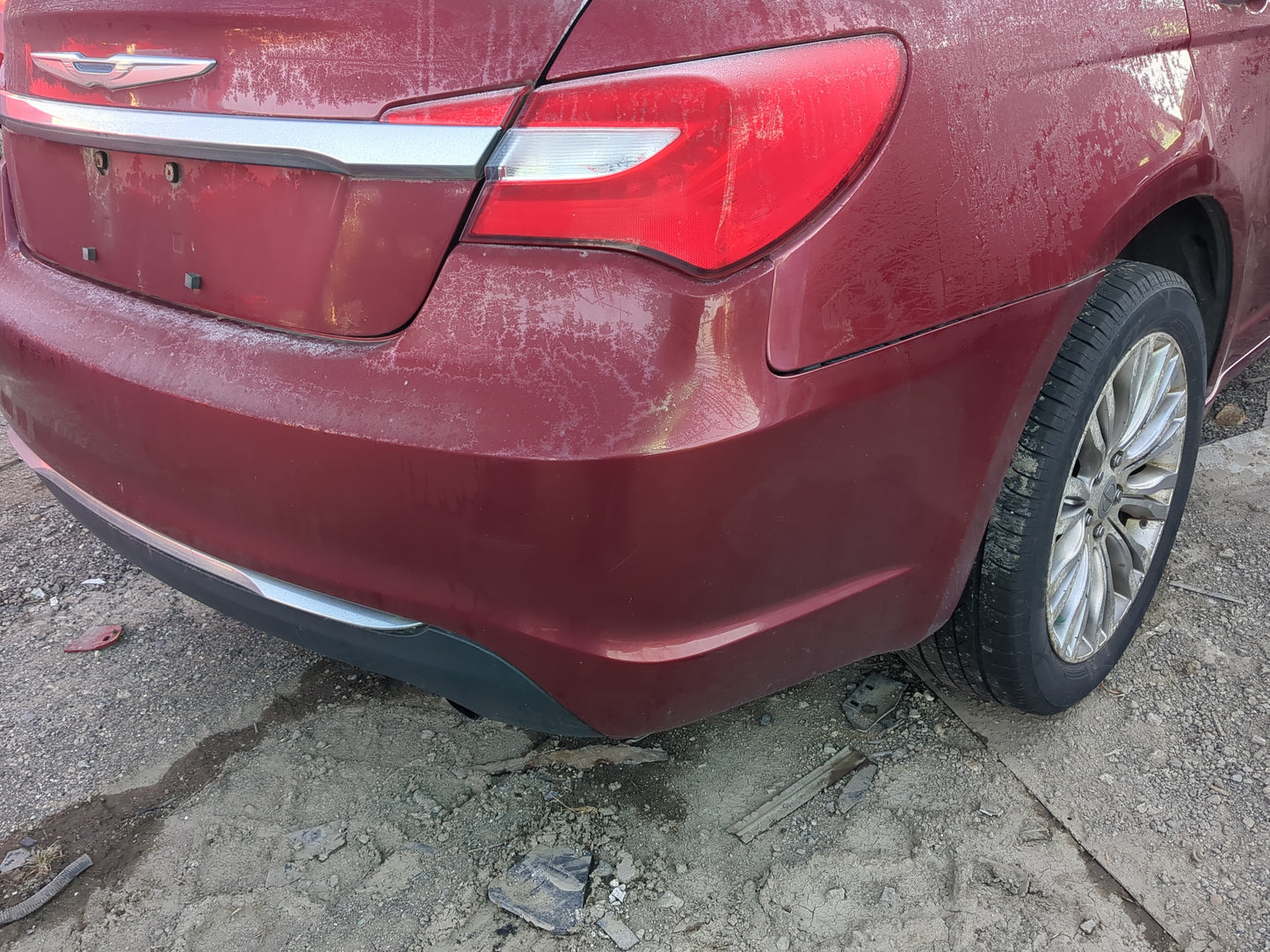 2011-2014 Chrysler 200 Rear Bumper Assembly Oem - Oemusedautoparts1.com