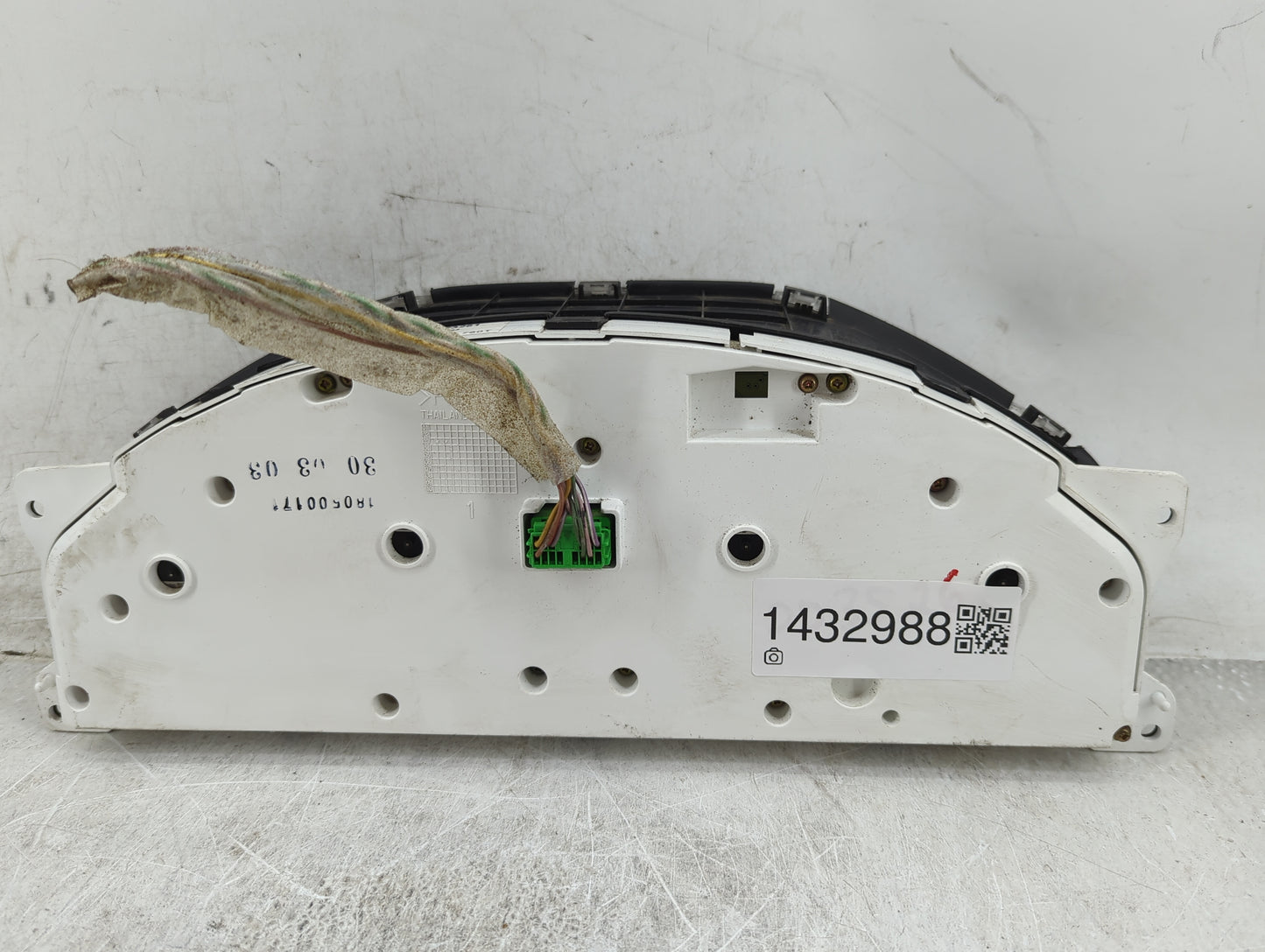 2011-2014 Chrysler 200 Instrument Cluster Speedometer Gauges P/N:8673261 Miles: Fits Fits 2011 2012 2013 2014 OEM Used Auto