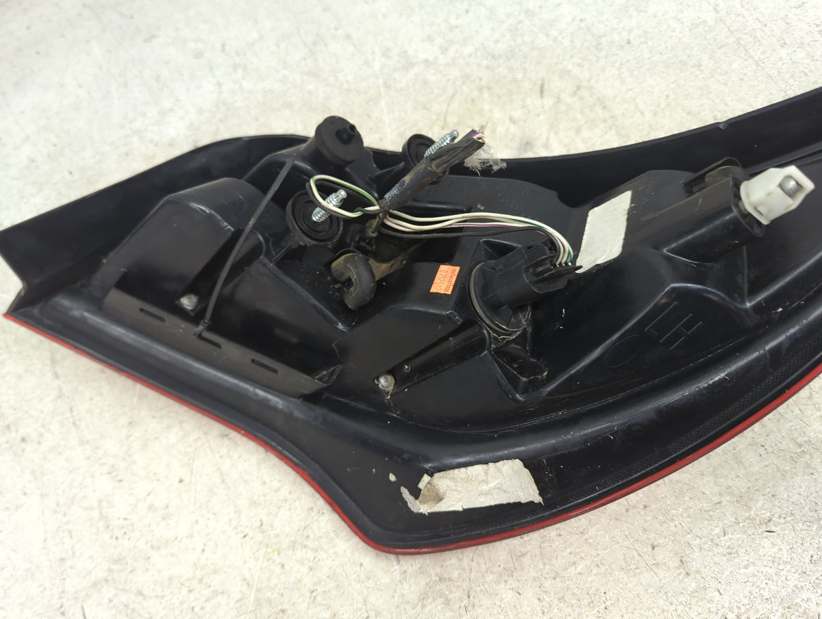 2012 Chrysler 200 Driver Left Side Deck Lid Mounted Tail Light 1499091 - Oemusedautoparts1.com