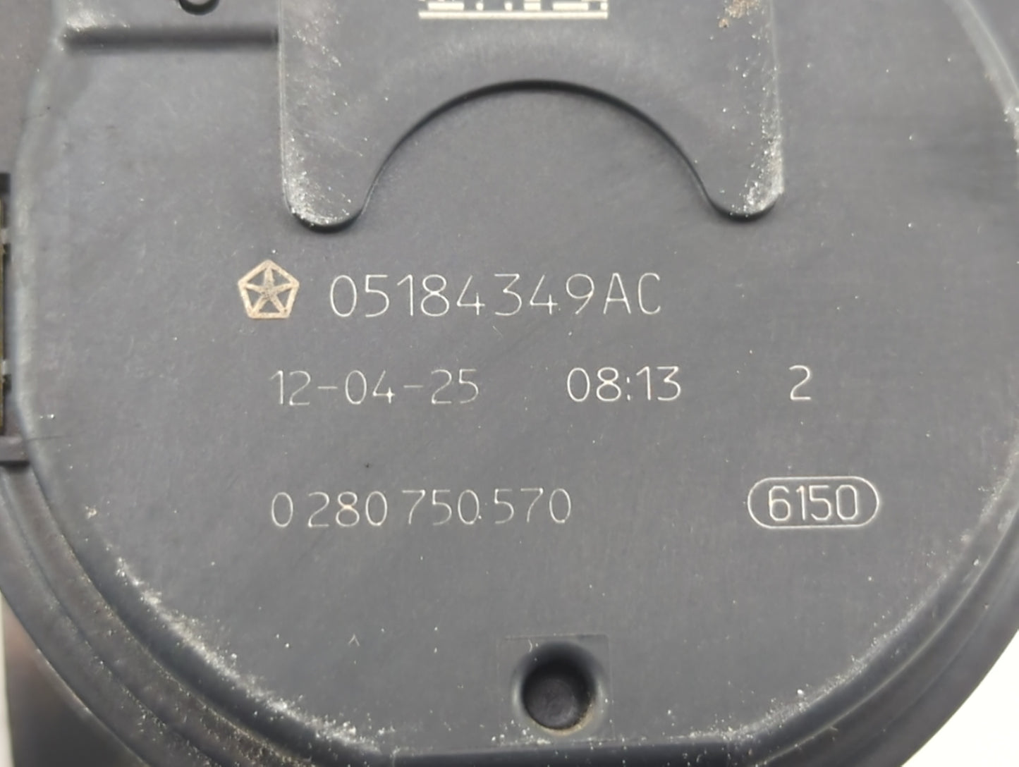 2011-2017 Chrysler 200 Throttle Body P/N:05184349AE 05184349AC Fits OEM Used Auto Parts - Oemusedautoparts1.com