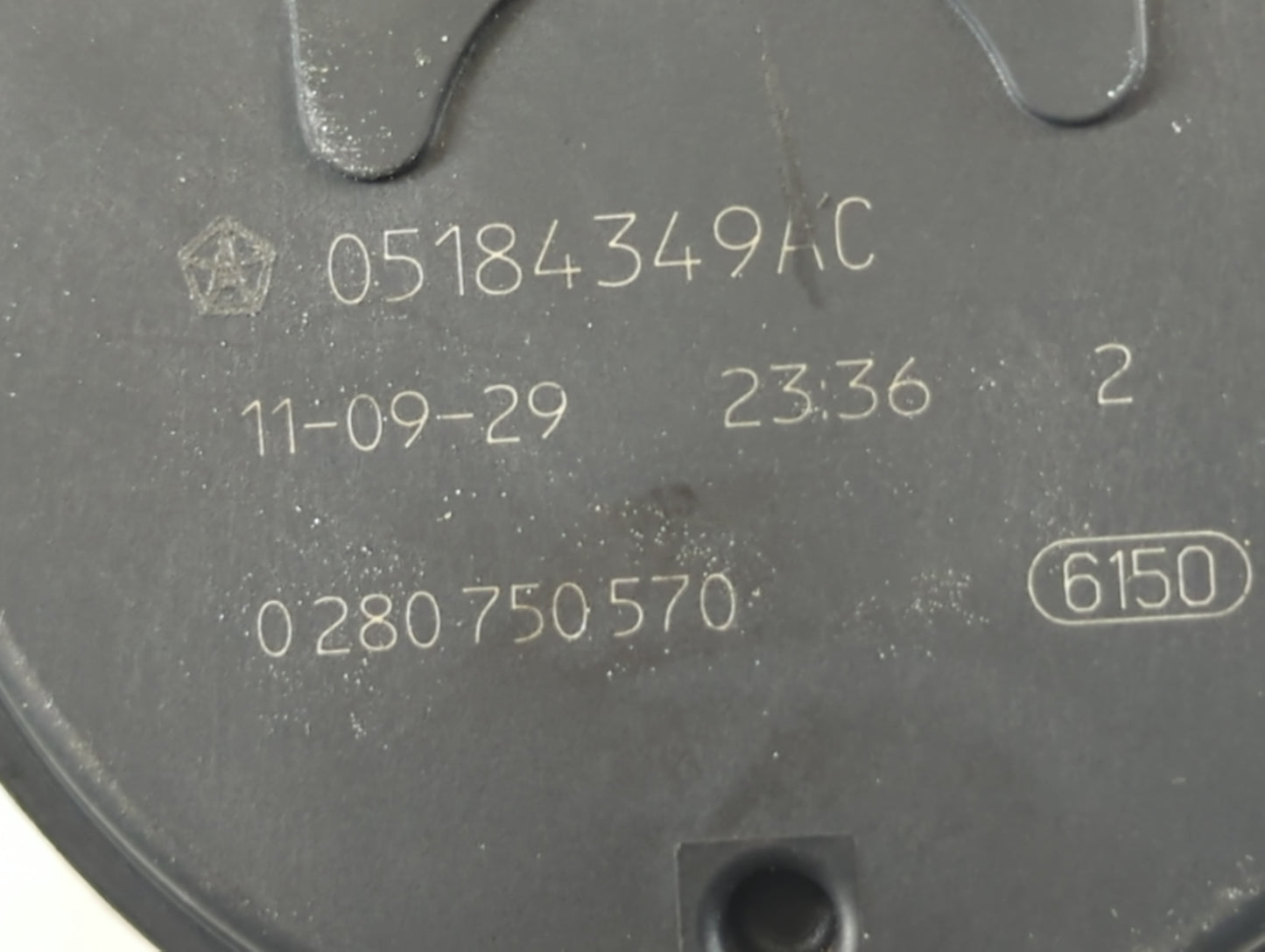 2011-2017 Chrysler 200 Throttle Body P/N:05184349AC 0 280 750 570 Fits OEM Used Auto Parts - Oemusedautoparts1.com