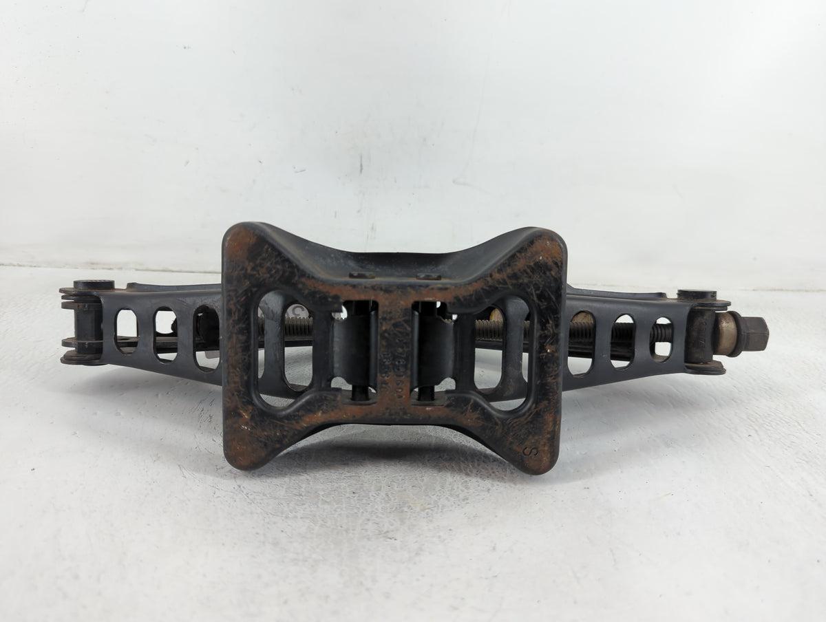 2012 Chrysler 200 Spare Scissor Car Jack 683691 - Oemusedautoparts1.com