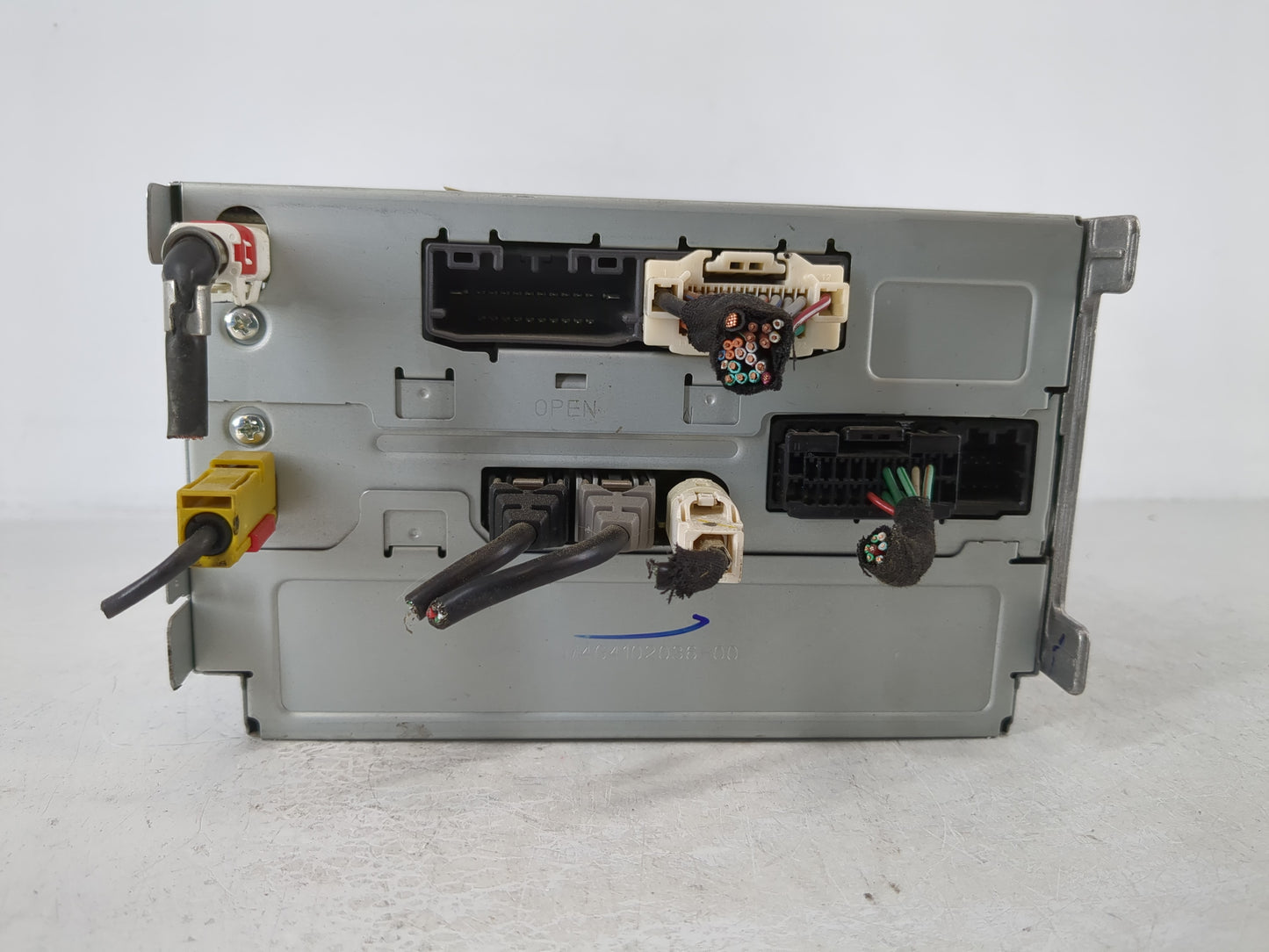 2012 Chrysler 300 Radio AM FM Cd Player Receiver Replacement P/N:P05091038AG 05064630AH Fits OEM Used Auto Parts - Oemusedau