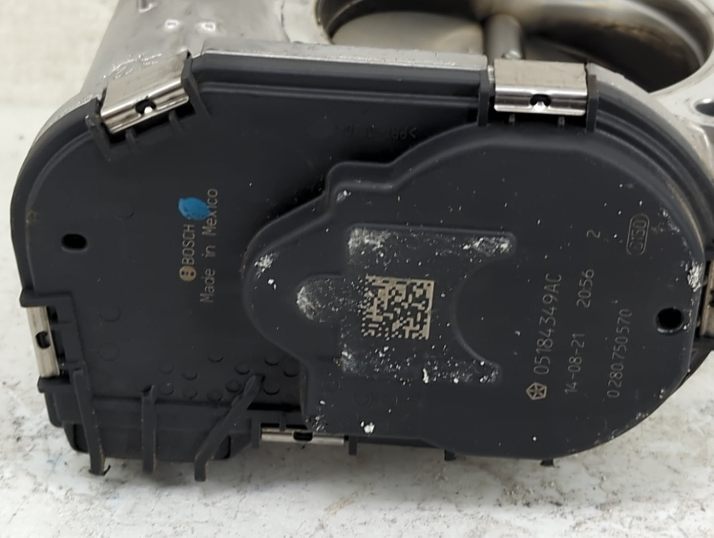 2011-2022 Chrysler 300 Throttle Body P/N:0 280 750 570 05184349AC Fits OEM Used Auto Parts - Oemusedautoparts1.com