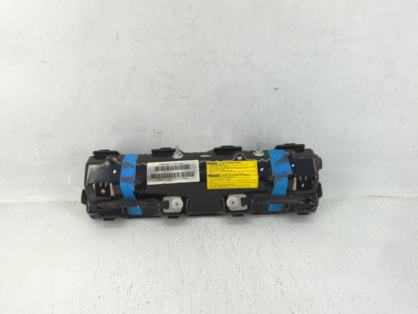 2012-2014 Chrysler 300 Air Bag Passenger Right Dashboard Oem - Oemusedautoparts1.com