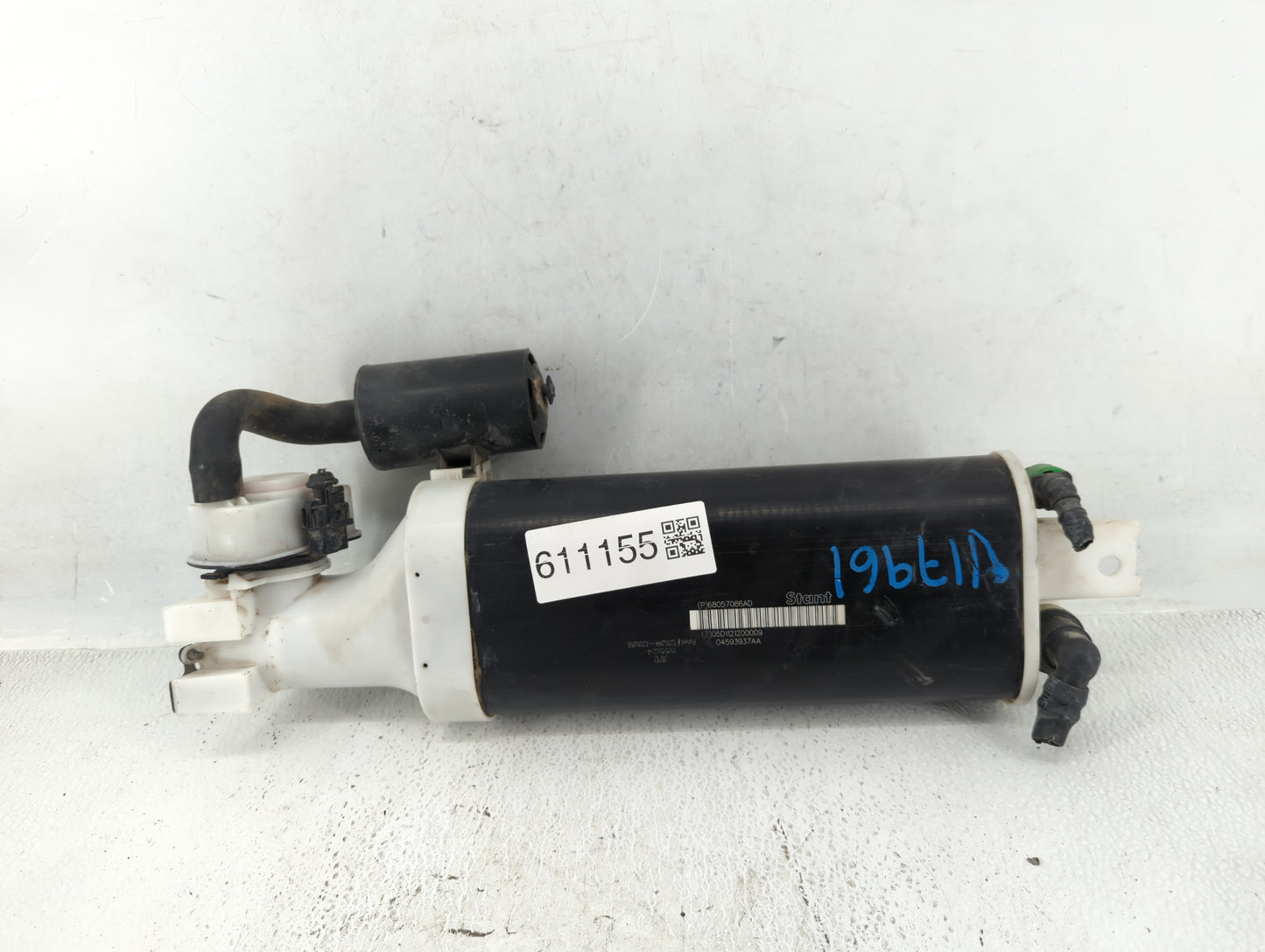 2012 Chrysler 300 Fuel Vapor Charcoal Canister - Oemusedautoparts1.com