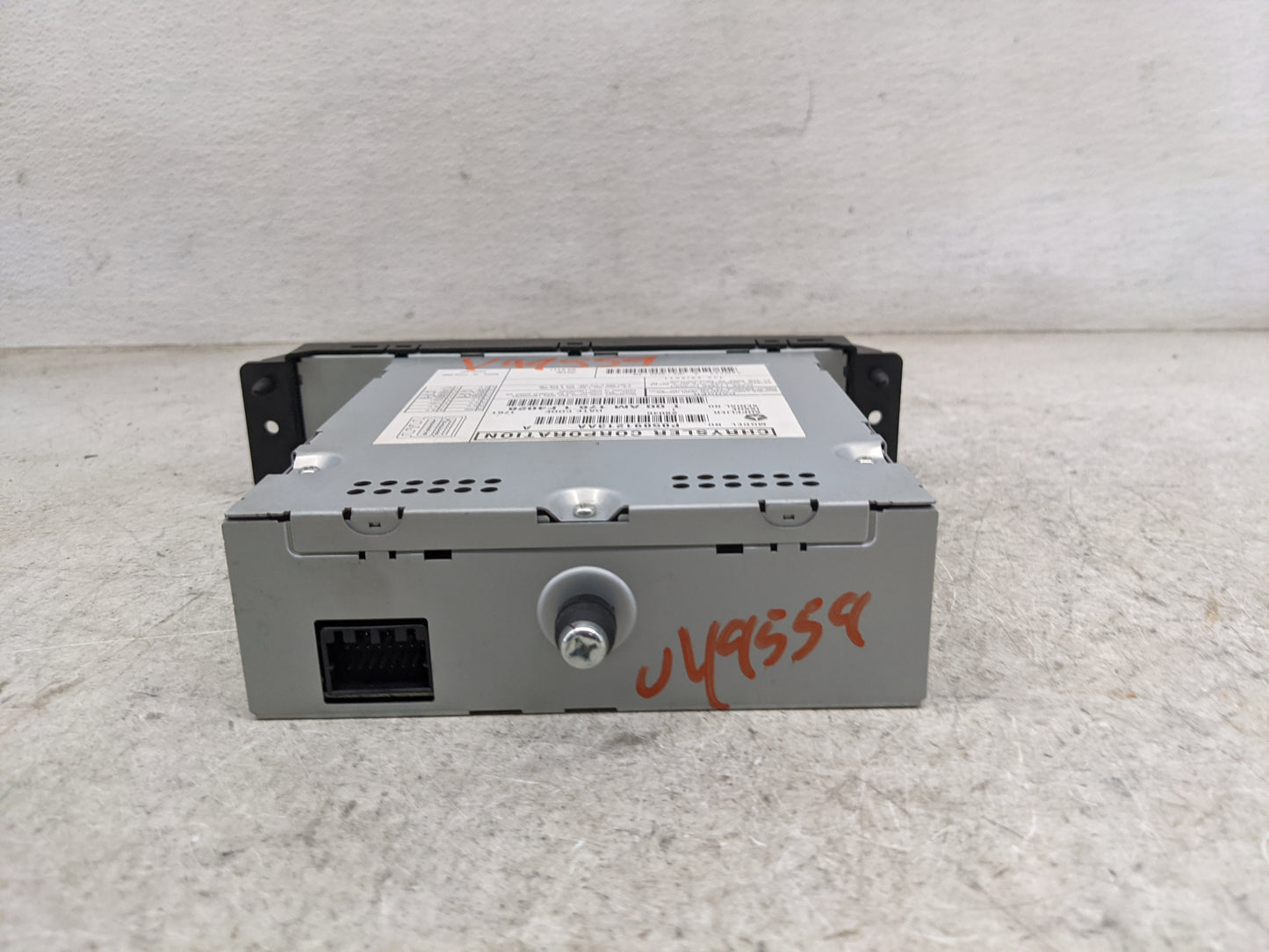 Chrysler Town And Country Radio Speaker Amplifier P05091213aa - Oemusedautoparts1.com