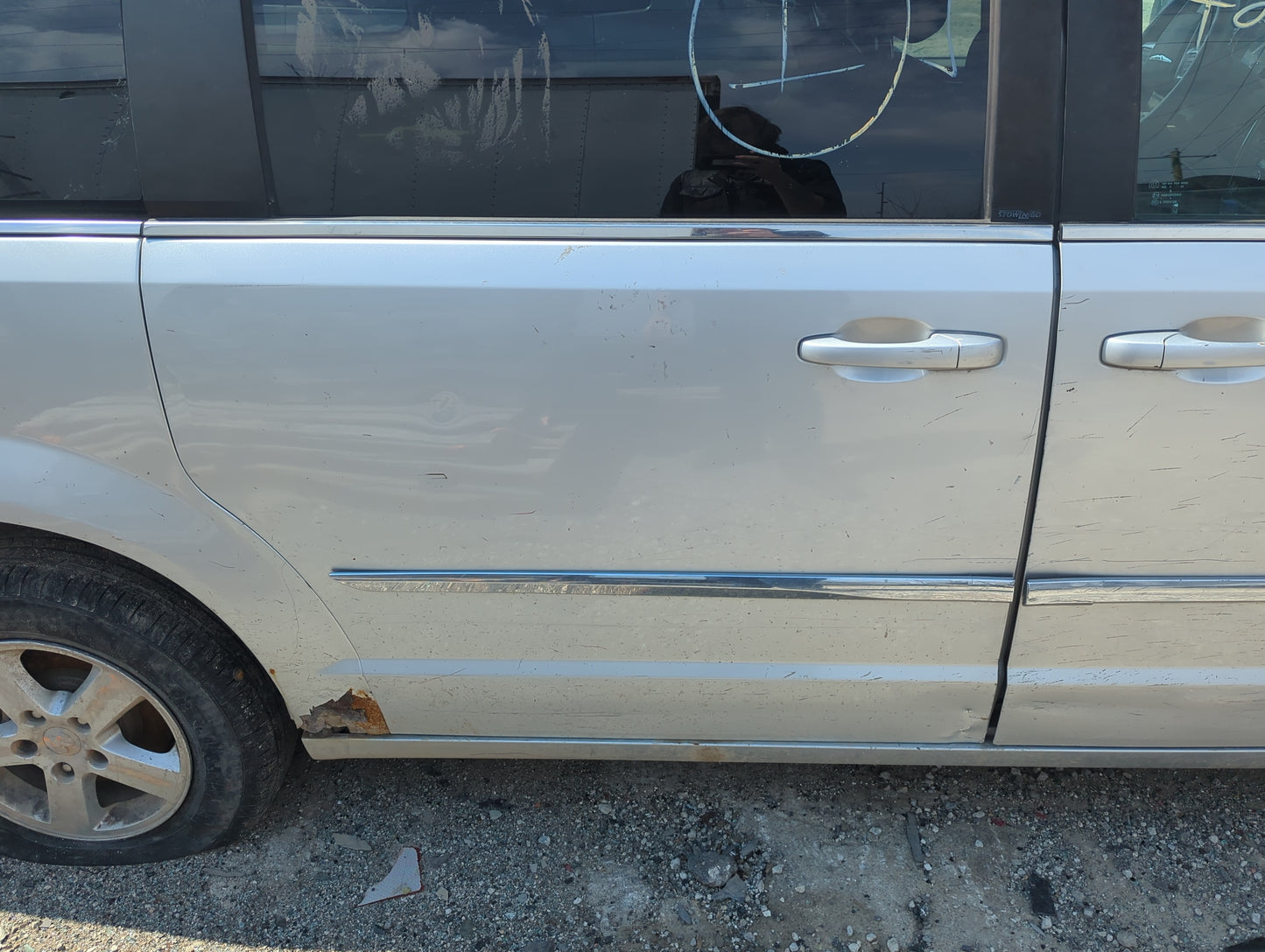 2011-2016 Chrysler Town & Country Passenger Rear Door Oem - Oemusedautoparts1.com