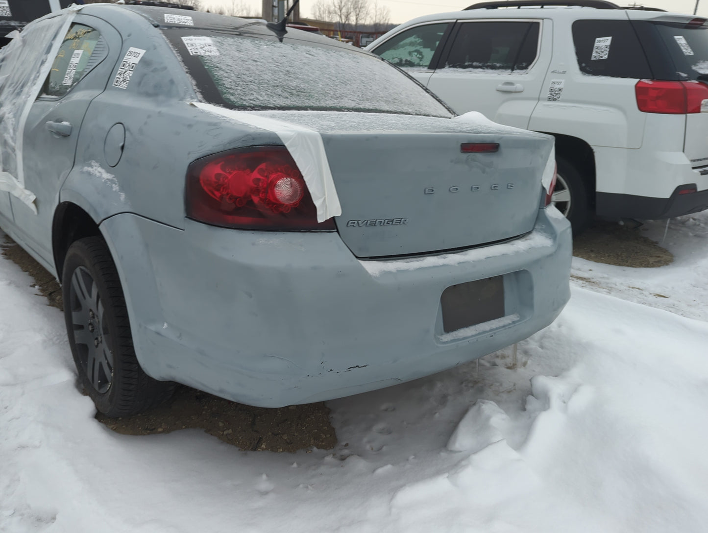 2011-2014 Dodge Avenger Rear Bumper Assembly Oem - Oemusedautoparts1.com