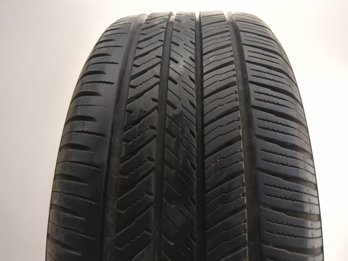 Used Tire 225/55R17 YOKOHAMA AVID GT 101V - Tread Depth 9/32 - Oemusedautoparts1.com