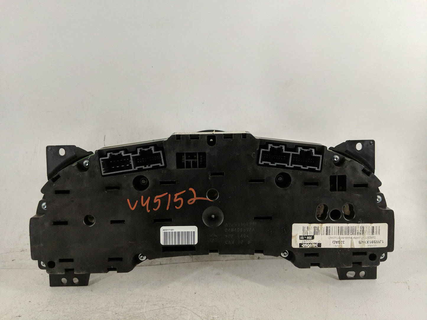 2011-2012 Dodge Caliber Instrument Cluster Speedometer Gauges P/N:P68087323AD Fits Fits 2011 2012 OEM Used Auto Parts - Oemu