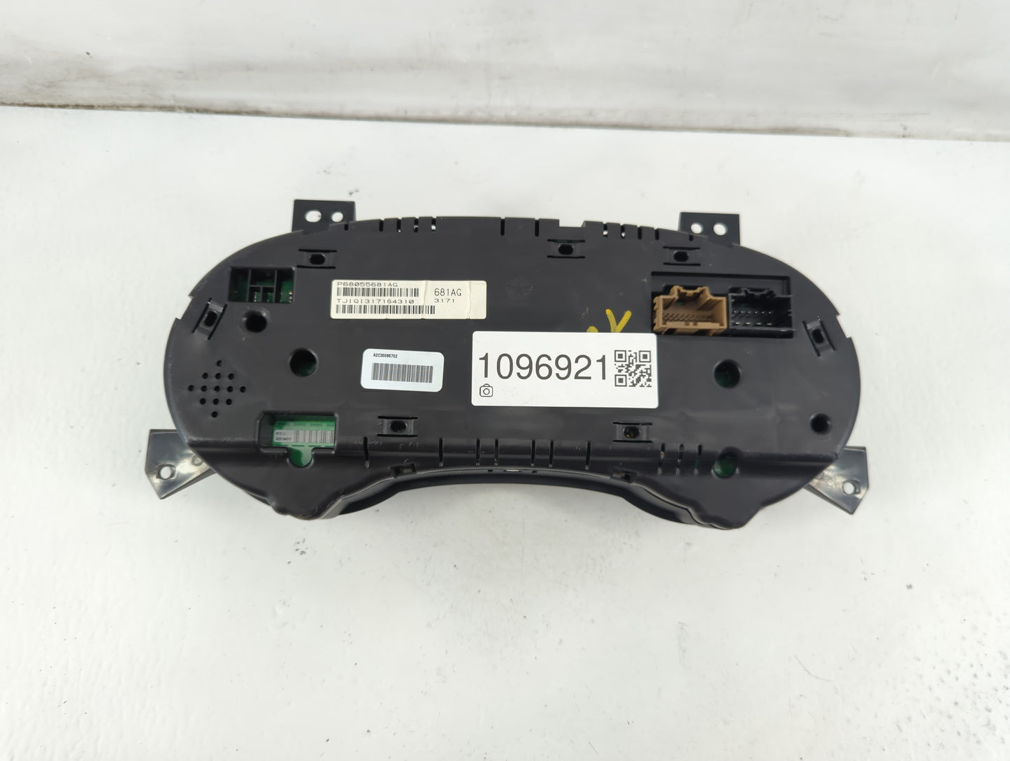 2012 Dodge Caravan Instrument Cluster Speedometer Gauges P/N:P68055681AG Fits OEM Used Auto Parts - Oemusedautoparts1.com