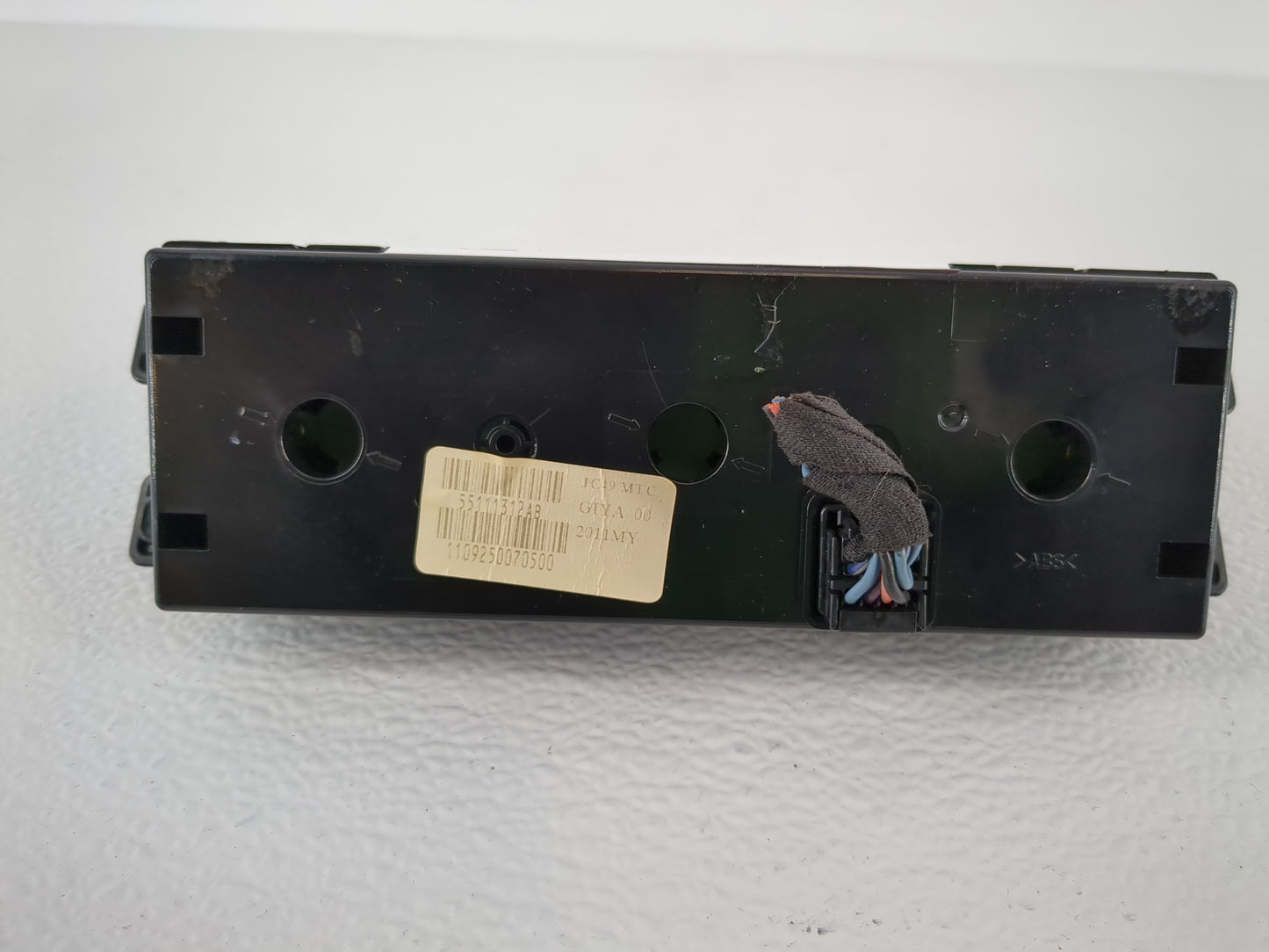 2012 Dodge Caravan Climate Control Module Temperature AC/Heater Replacement P/N:55111312AB Fits OEM Used Auto Parts - Oemuse