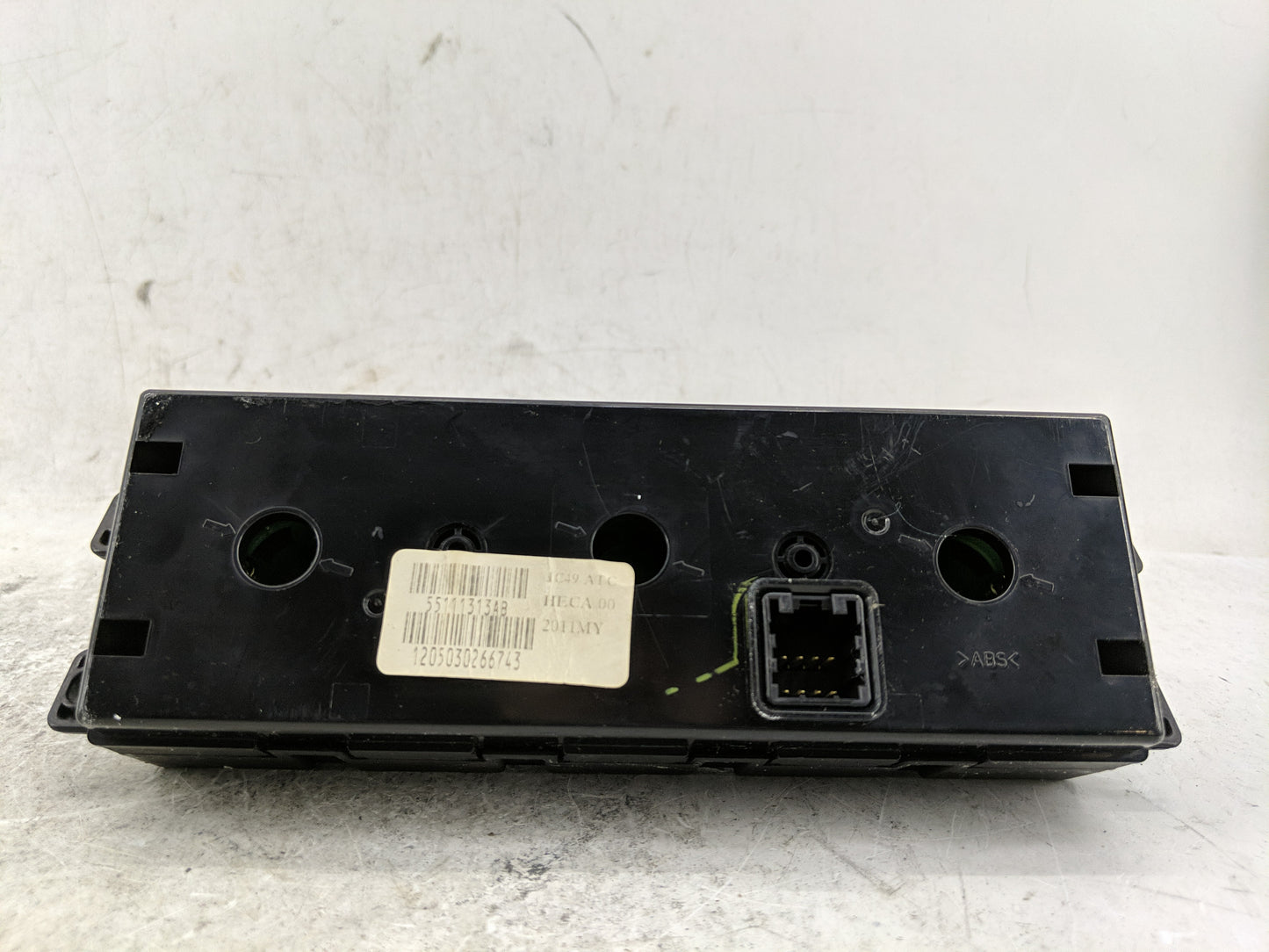 2012 Dodge Caravan Climate Control Module Temperature AC/Heater Replacement P/N:P55111240AK Fits OEM Used Auto Parts - Oemus