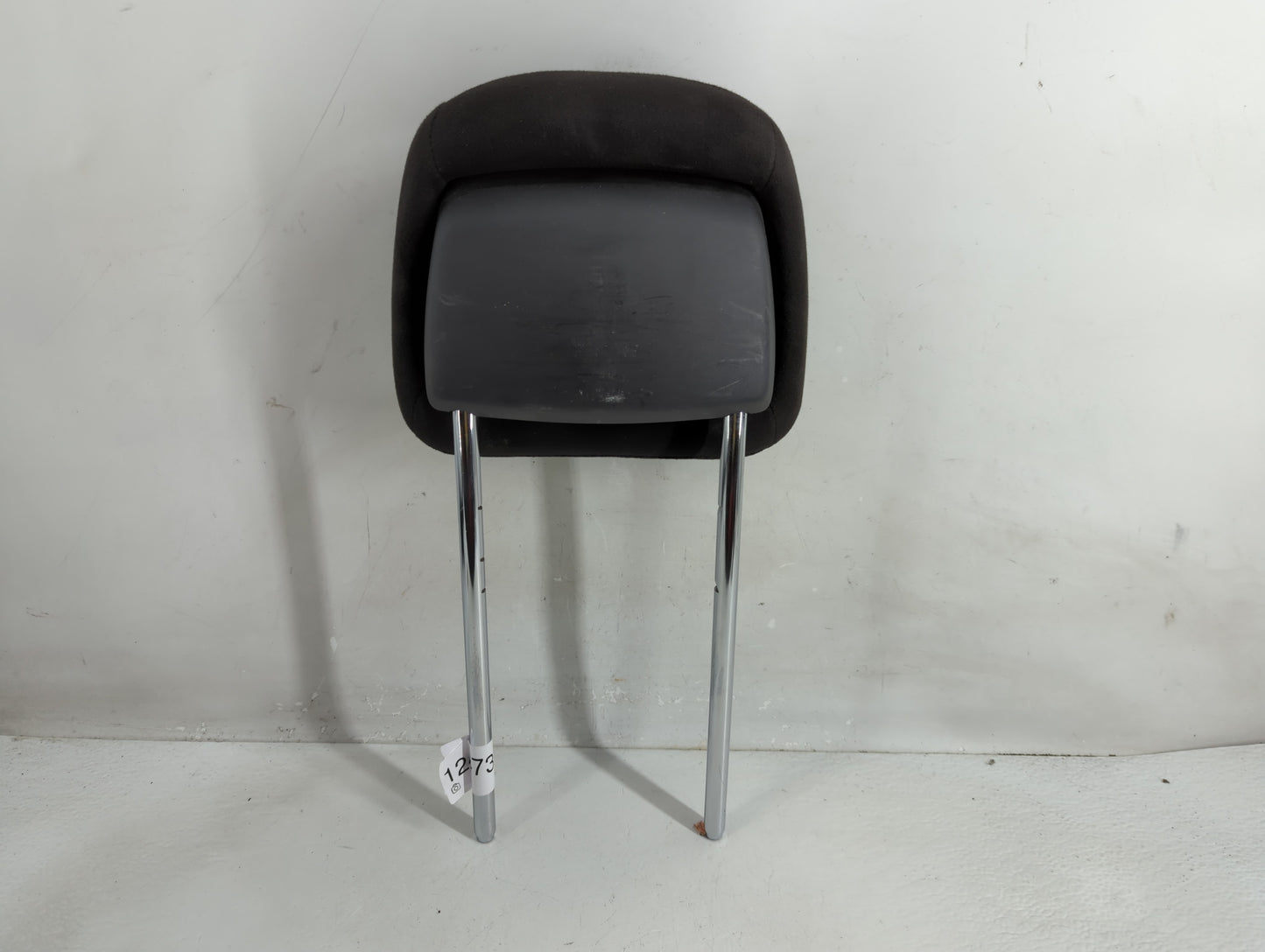 2012 Dodge Caravan Headrest Head Rest Rear Seat Fits OEM Used Auto Parts - Oemusedautoparts1.com