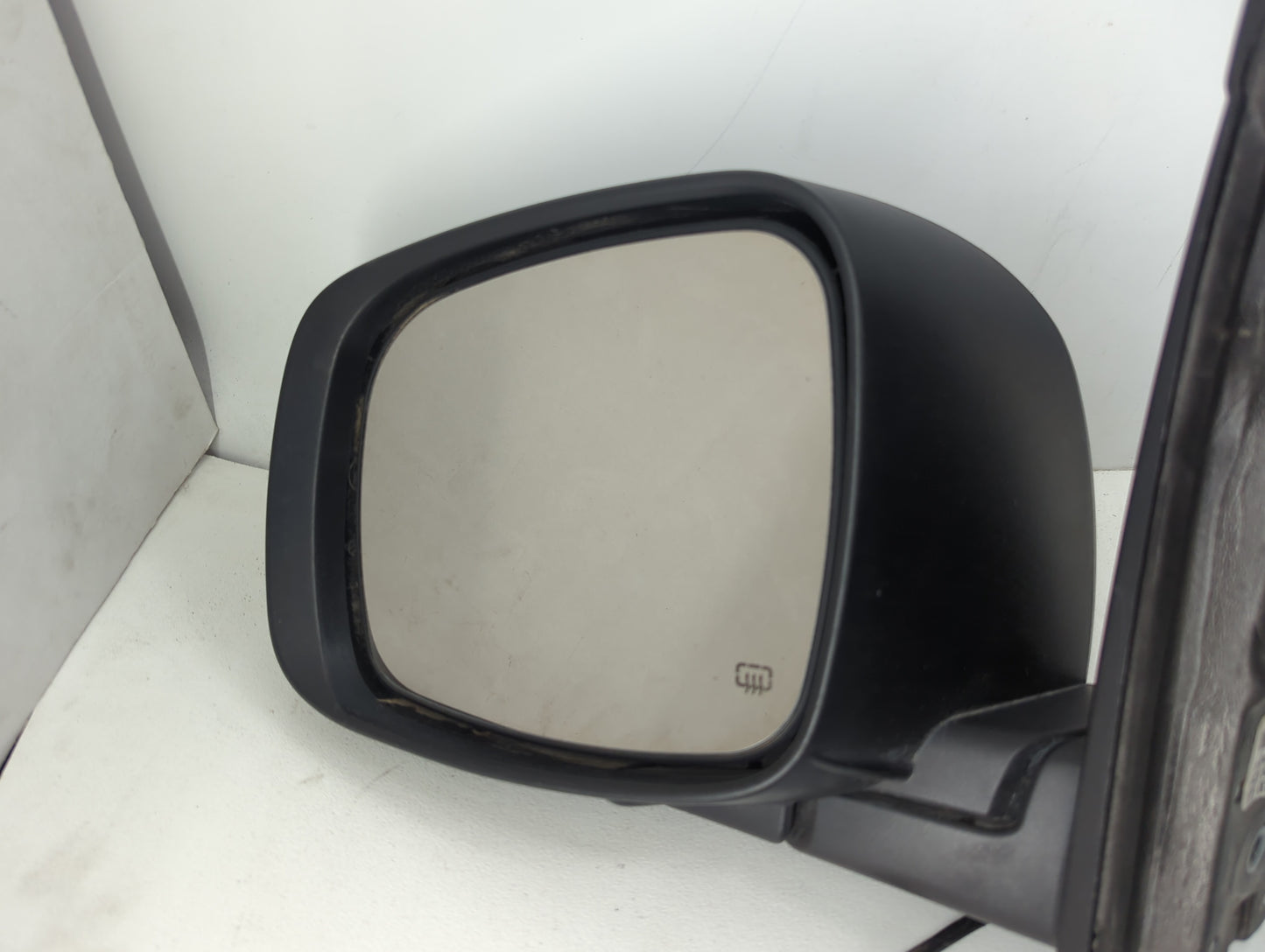 2012 Dodge Caravan Driver Side View Mirror - Left Door Mirror OEM Used - Oemusedautoparts1.com