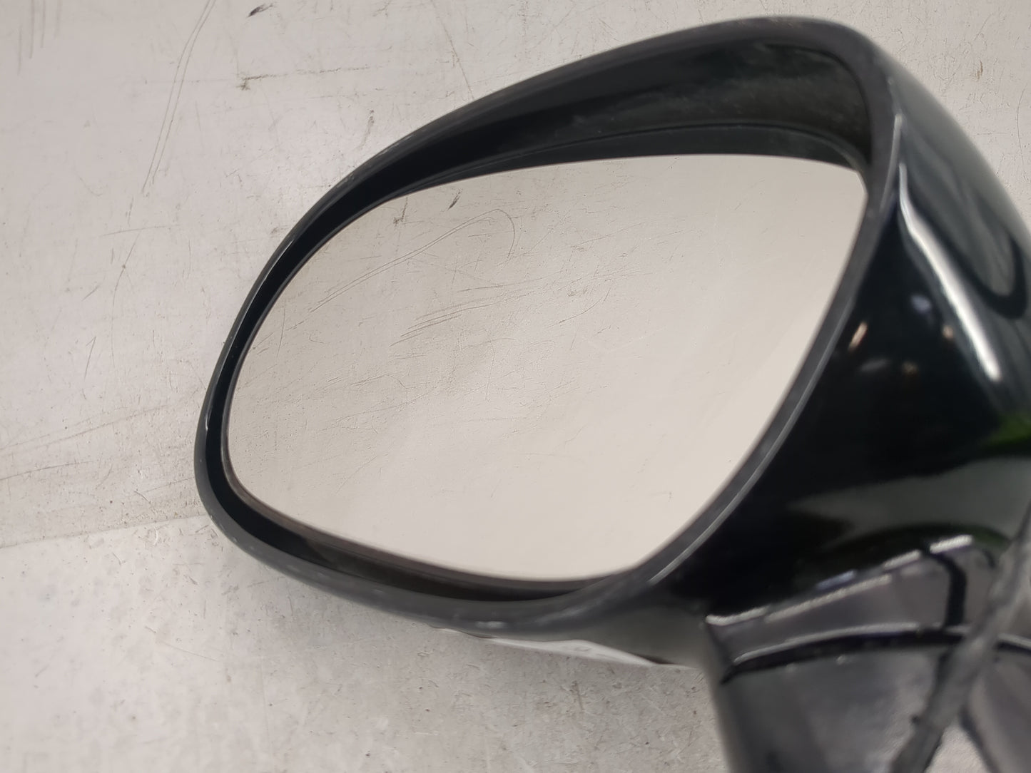 2011-2013 Dodge Challenger Driver Side View Mirror - Left Door Mirror OEM Used - Oemusedautoparts1.com