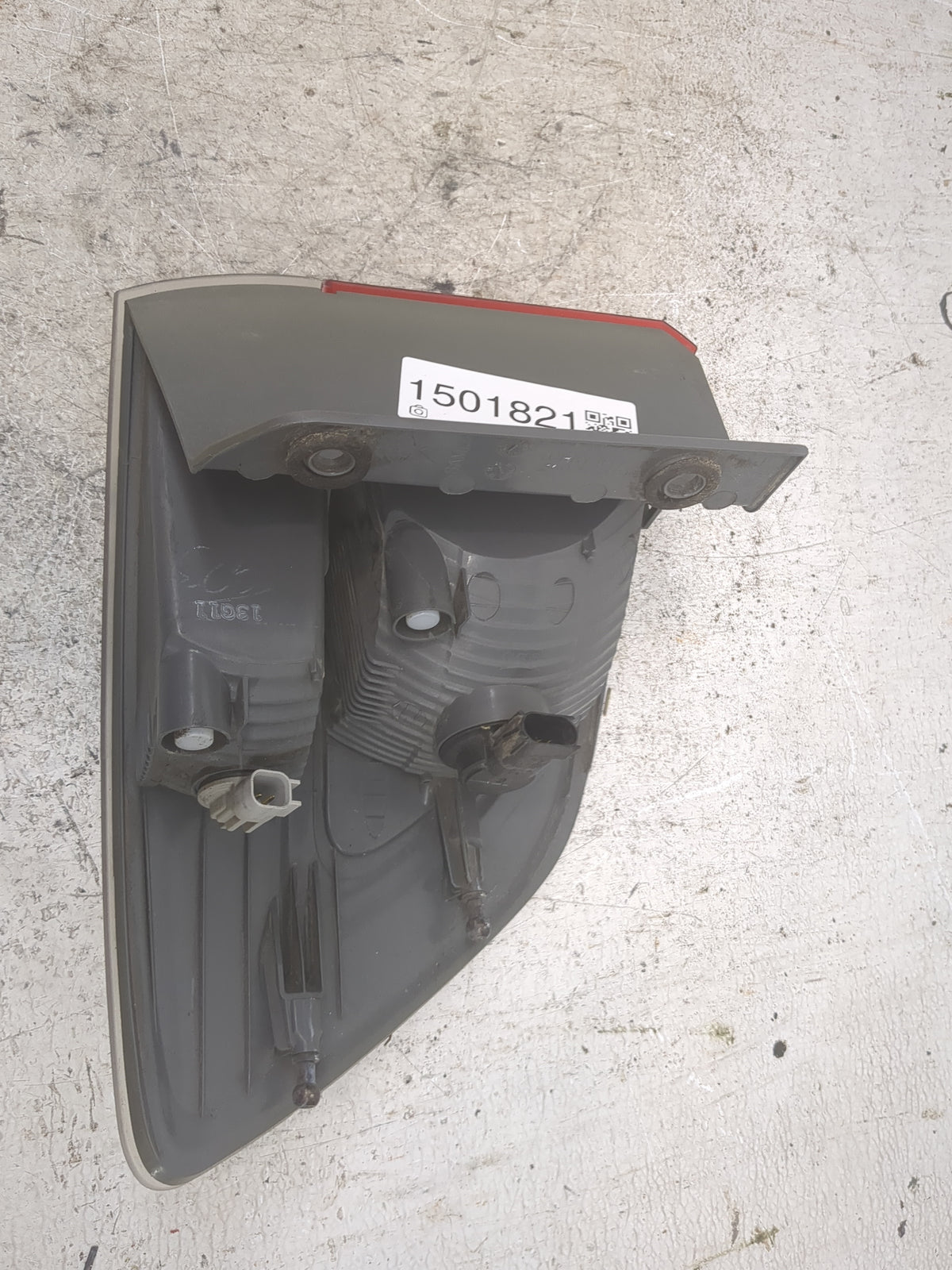 2011-2013 Dodge Durango Tail Light Assembly Passenger Right OEM Fits Fits 2011 2012 2013 OEM Used Auto Parts - Oemusedautopa