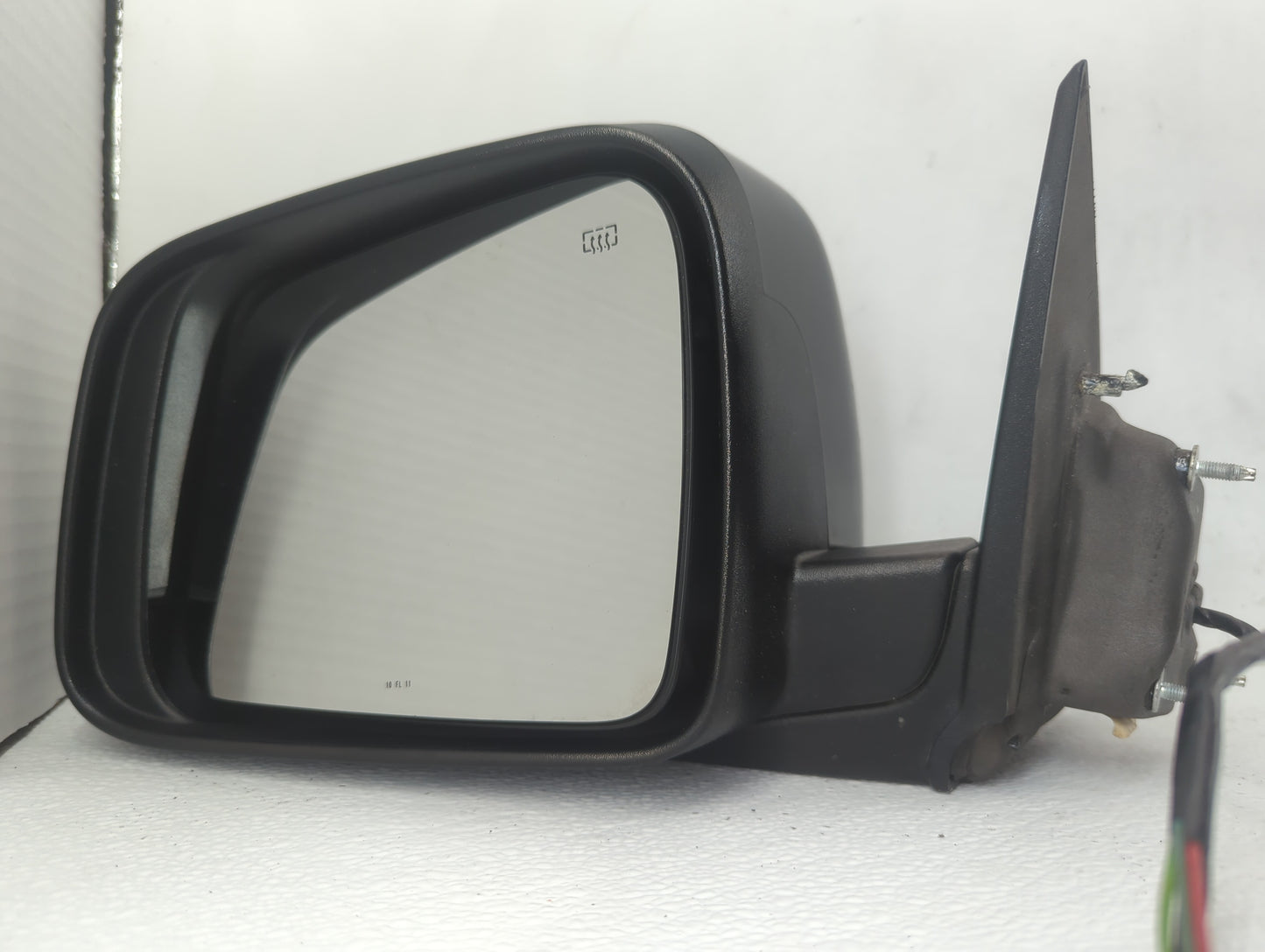 2012 Dodge Durango Driver Side View Mirror - Left Door Mirror OEM Used - Oemusedautoparts1.com